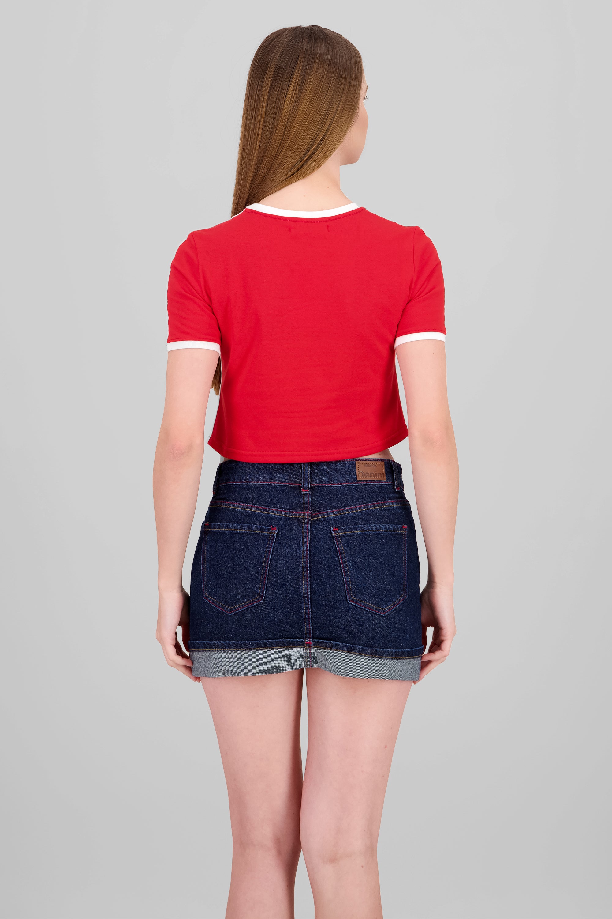 T-shirt crop contraste switzerland ROJO