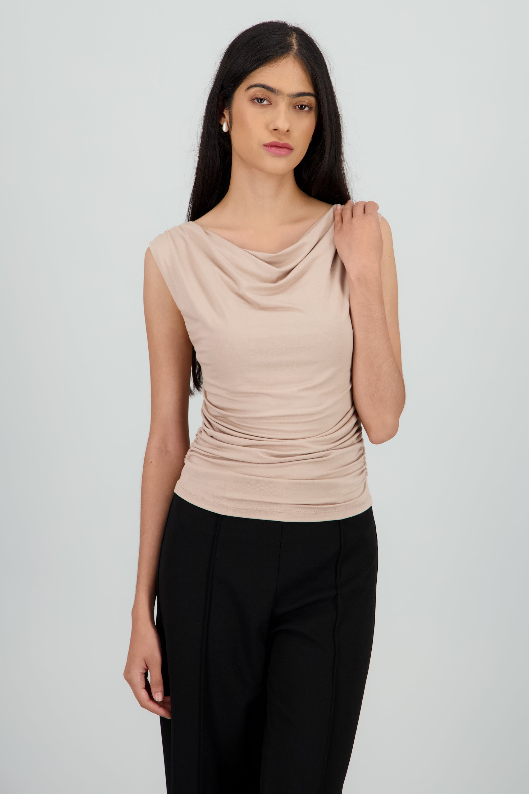 Top drapeado escote cascada TAUPE