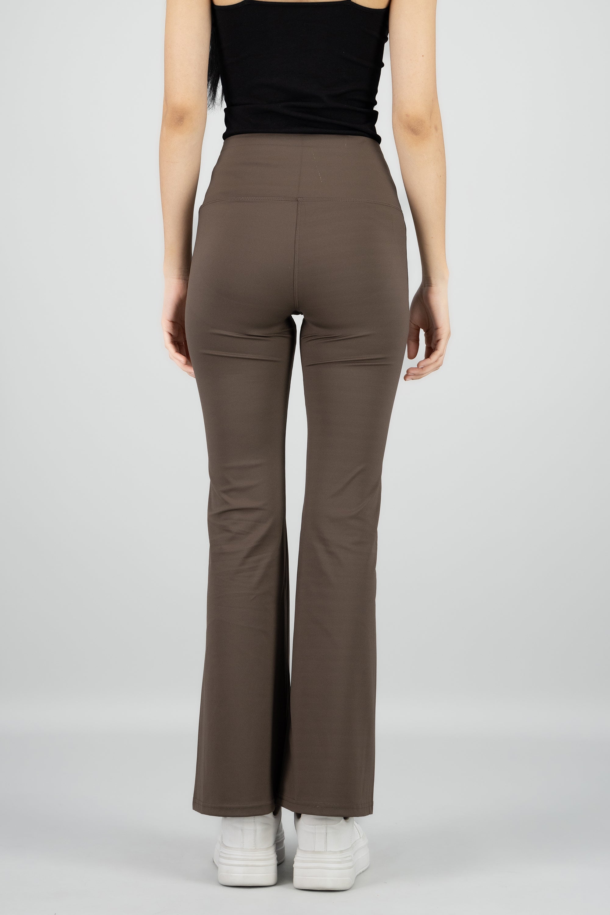 Pantalones suaves flare lisos CAFE