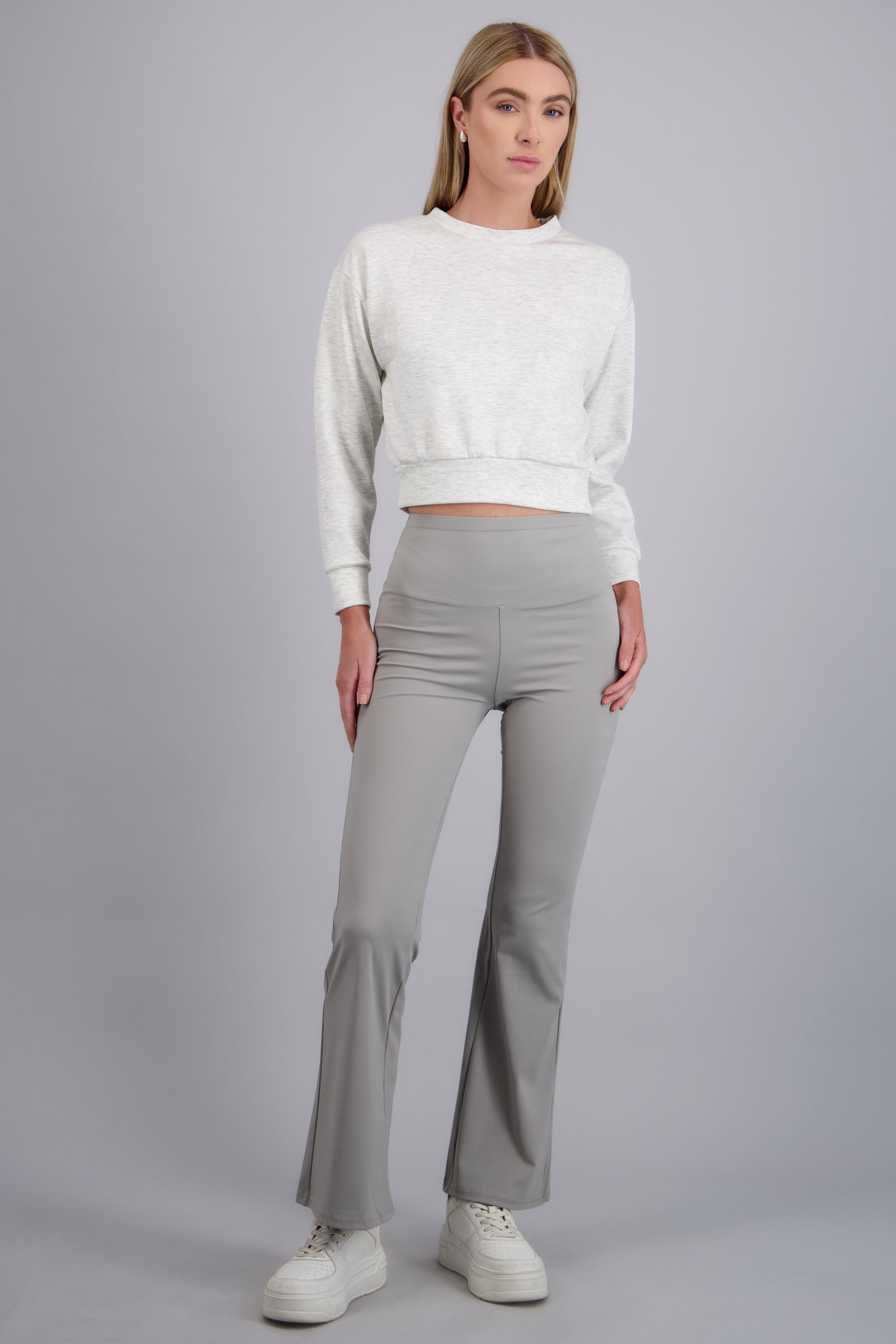 Leggings flare lisos GRIS