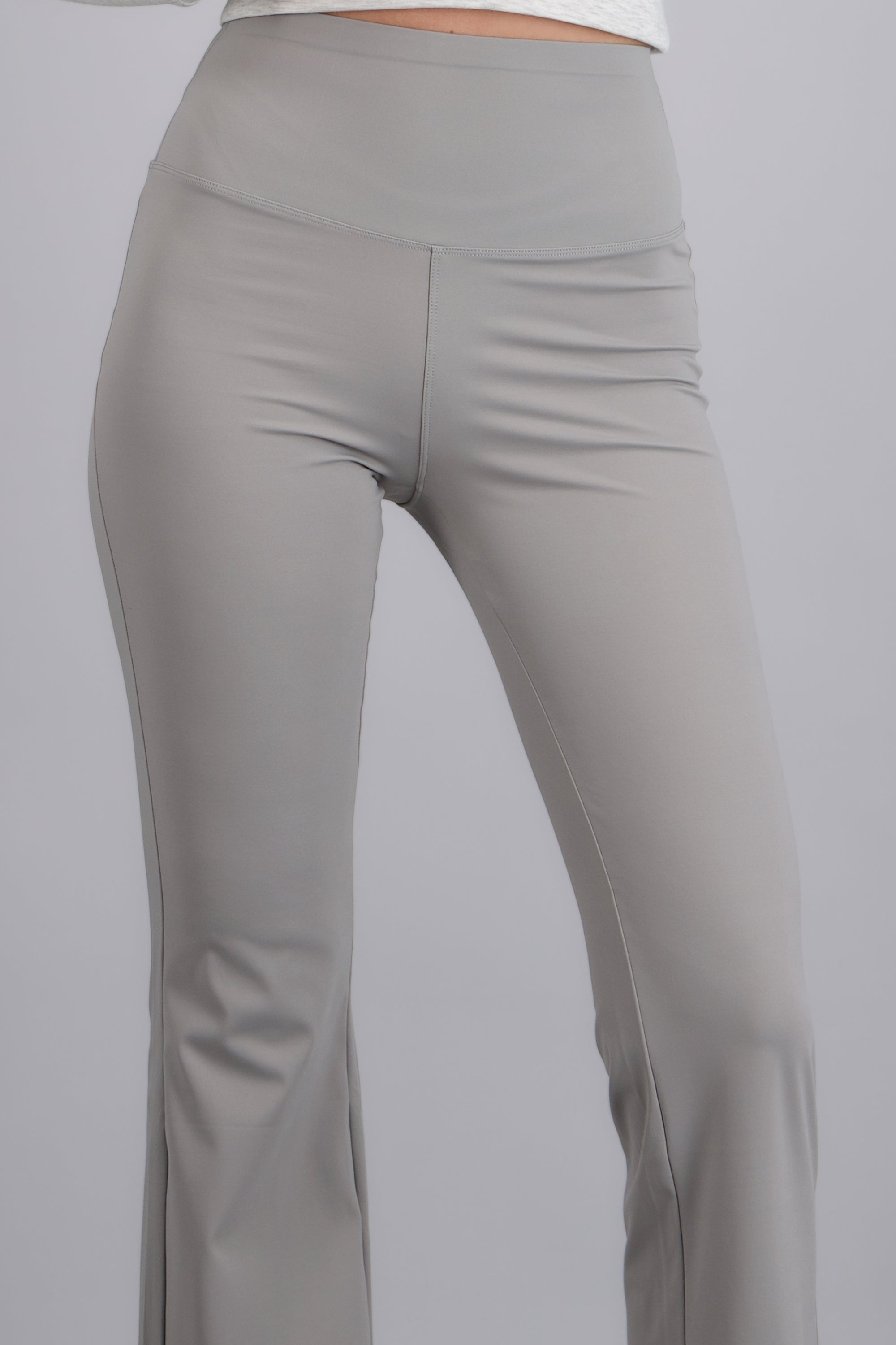 Leggings flare lisos GRIS