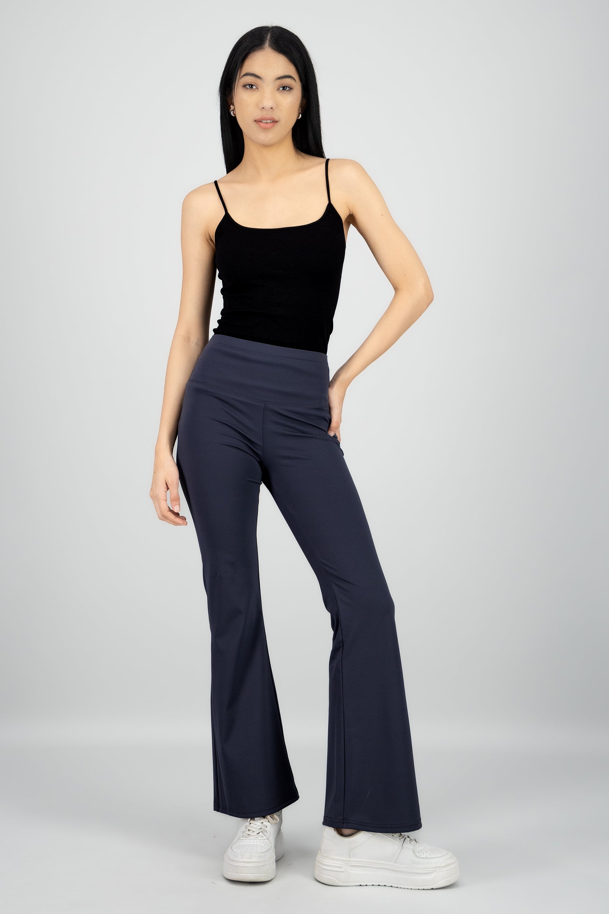 Pantalones suaves flare lisos PETROLEO