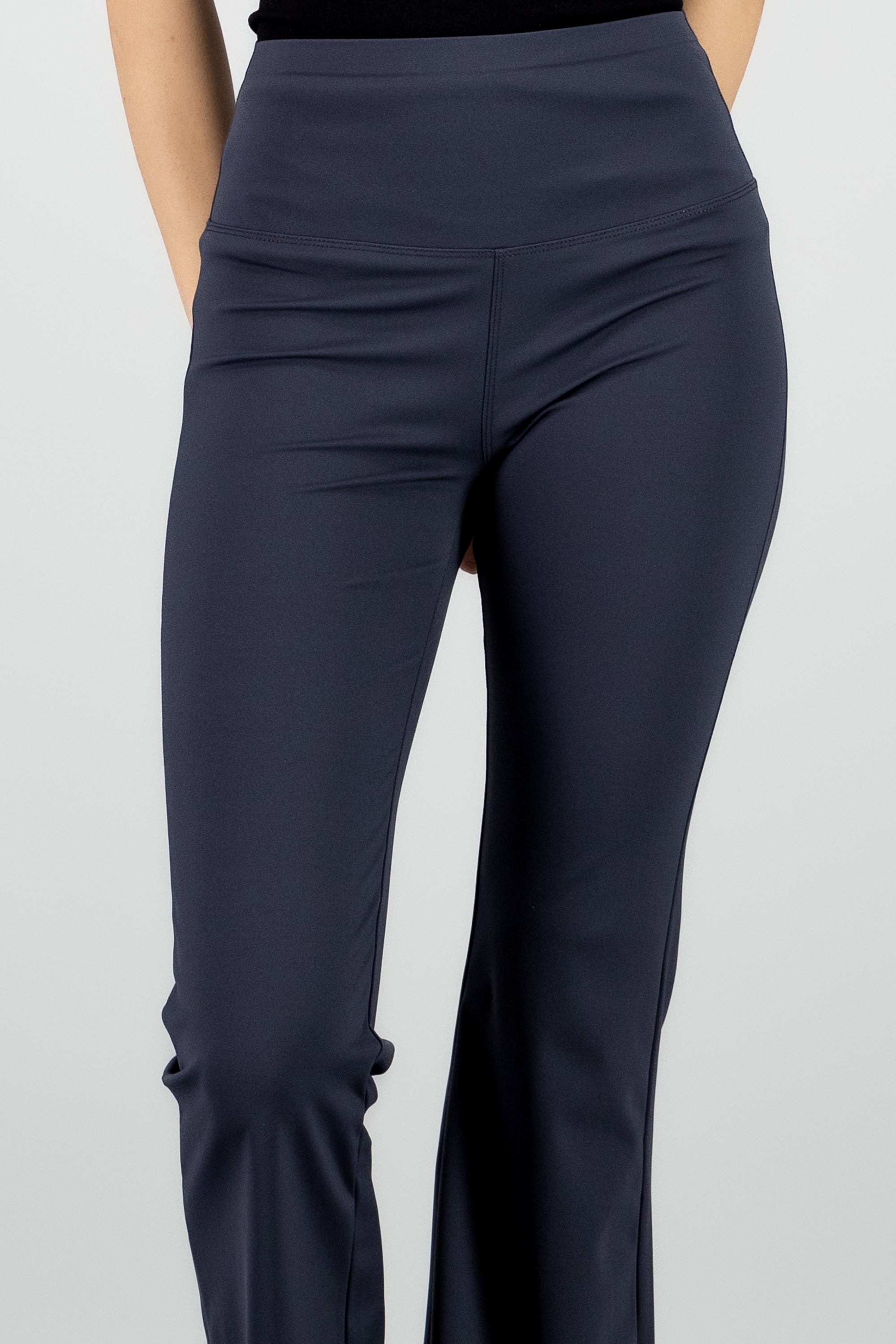 Pantalones suaves flare lisos PETROLEO