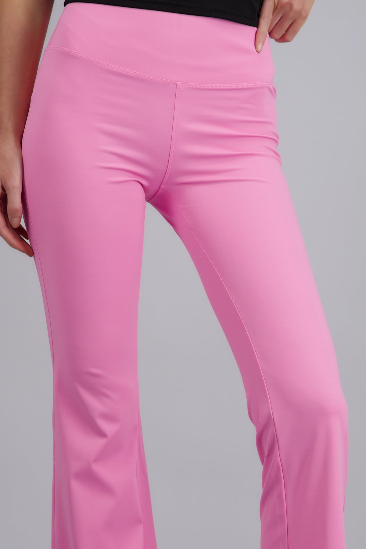 BRIGHT PINK