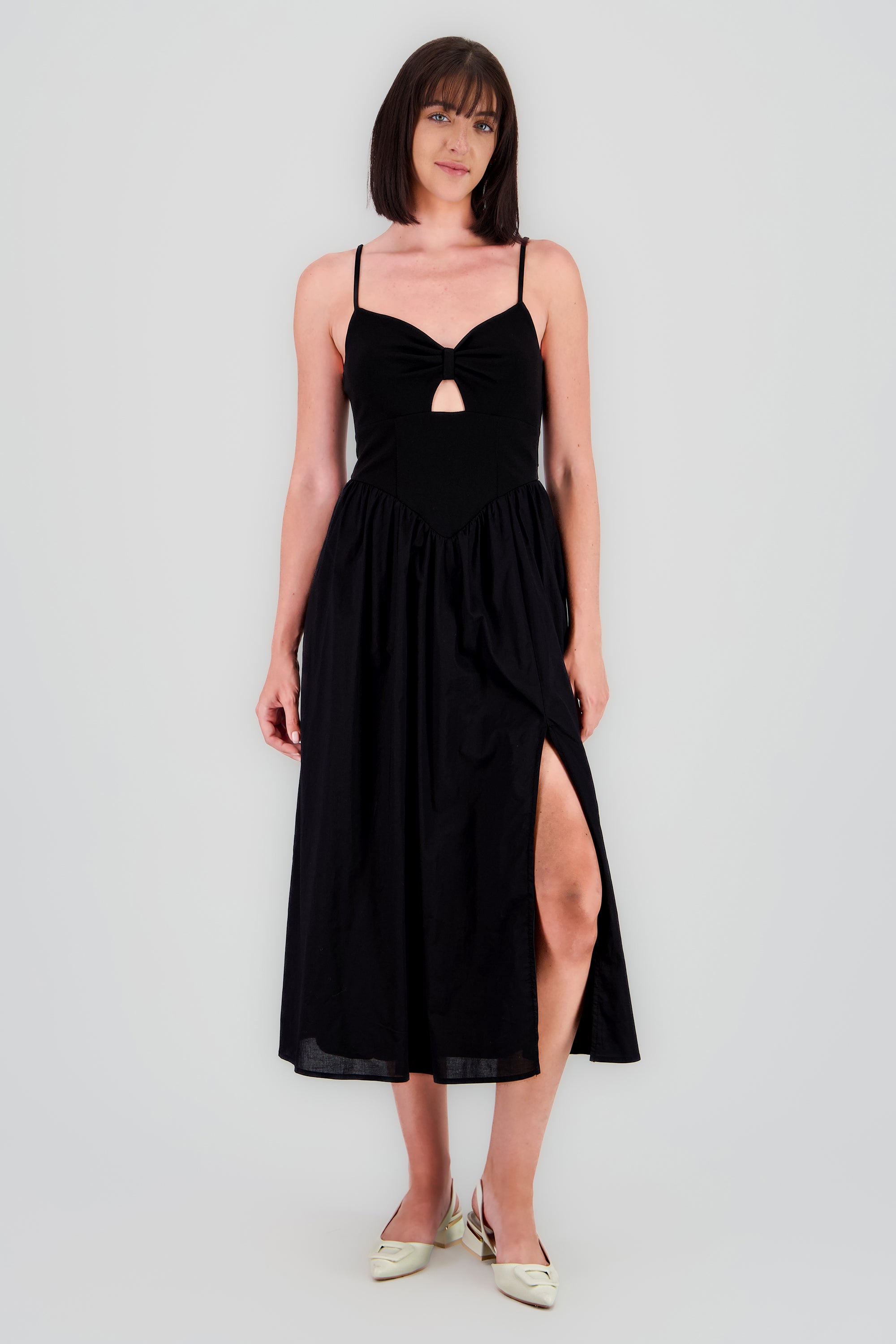 VESTIDO MAXI DETALLE NUDO NEGRO