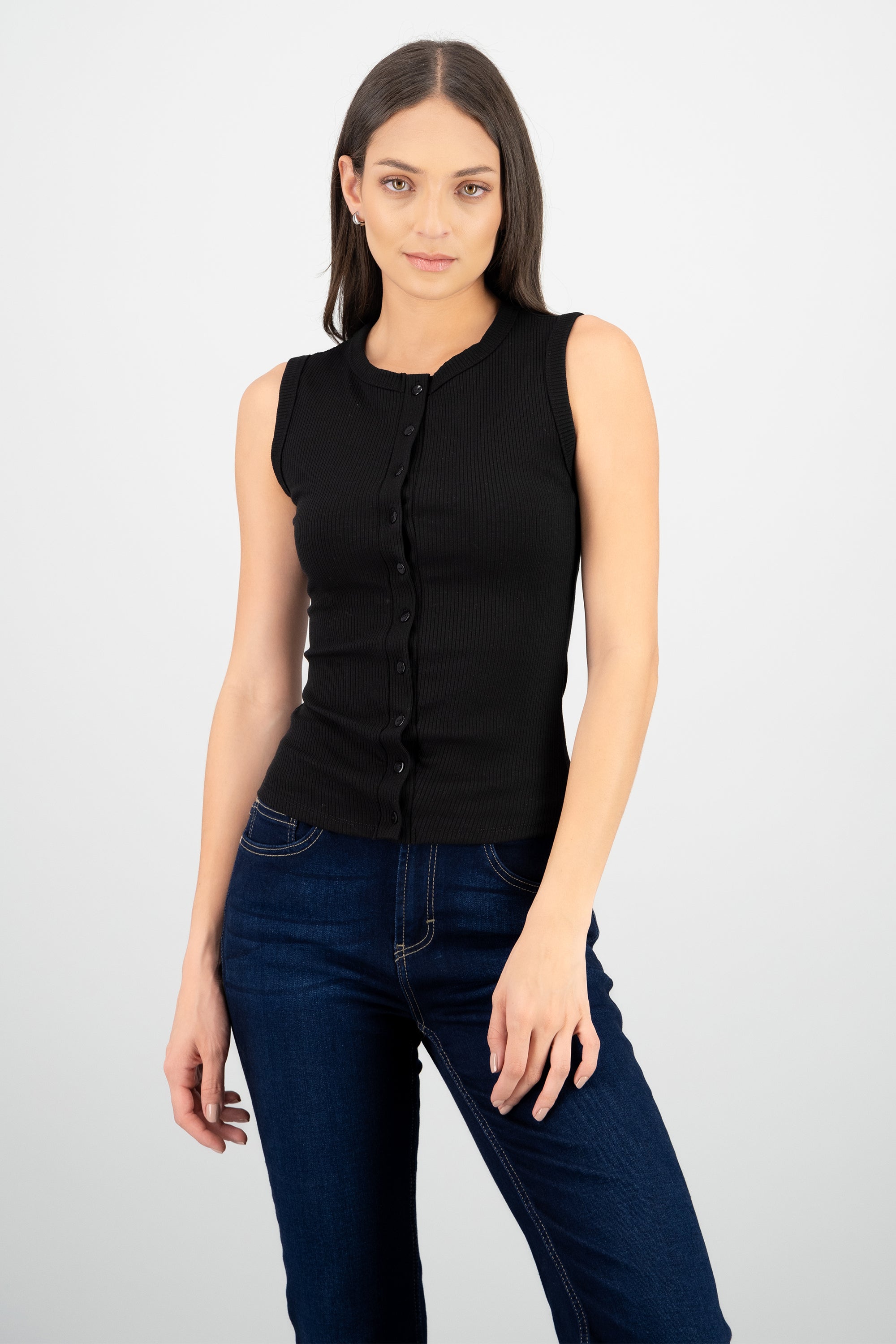 Top con cuello redondo y botones NEGRO
