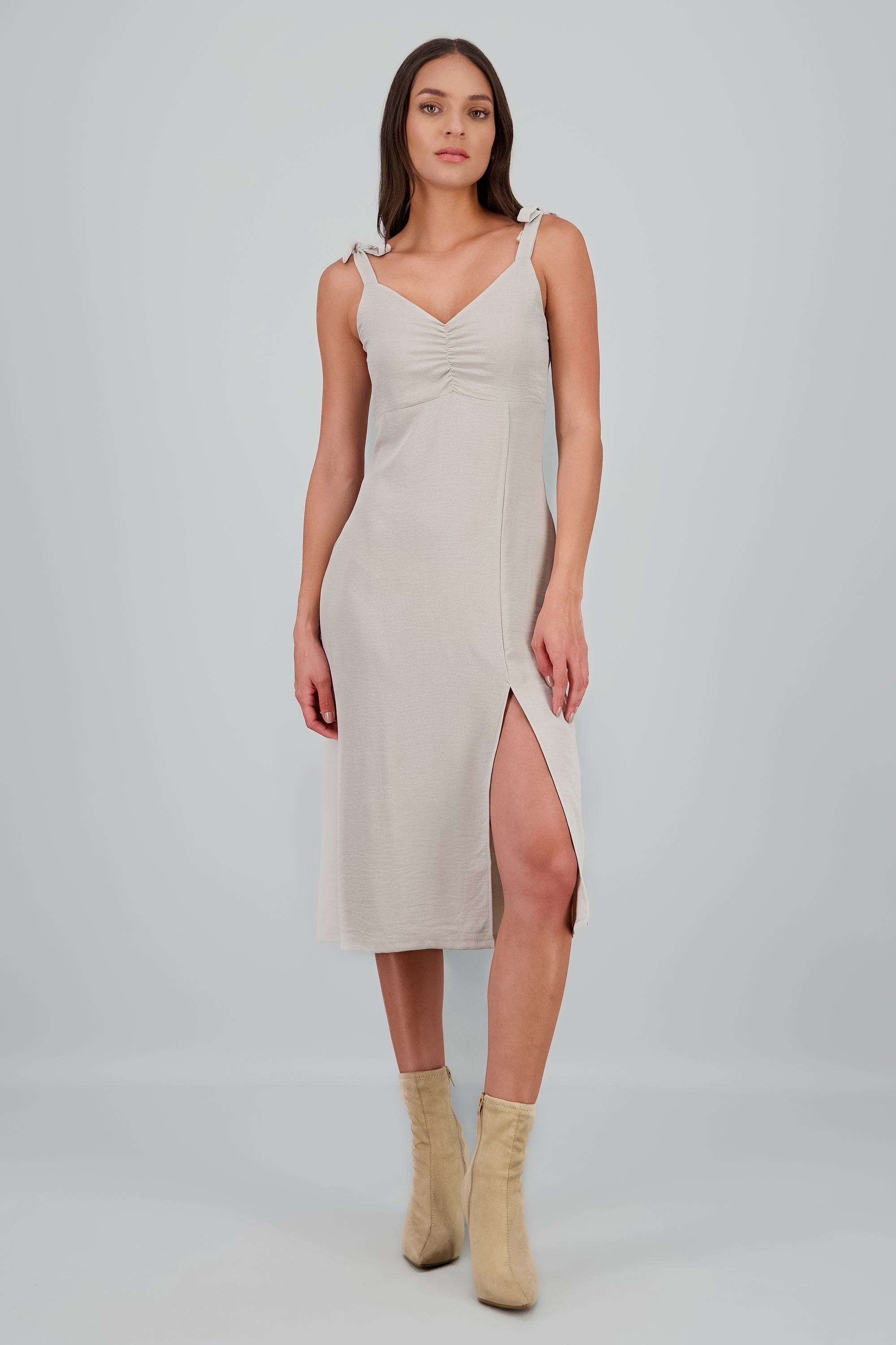 Vestido midi tirantes detalle frunce BEIGE