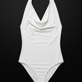Bodysuit halter escote cascada drapeado
