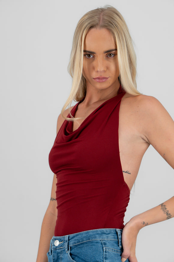 Bodysuit halter escote cascada drapeado