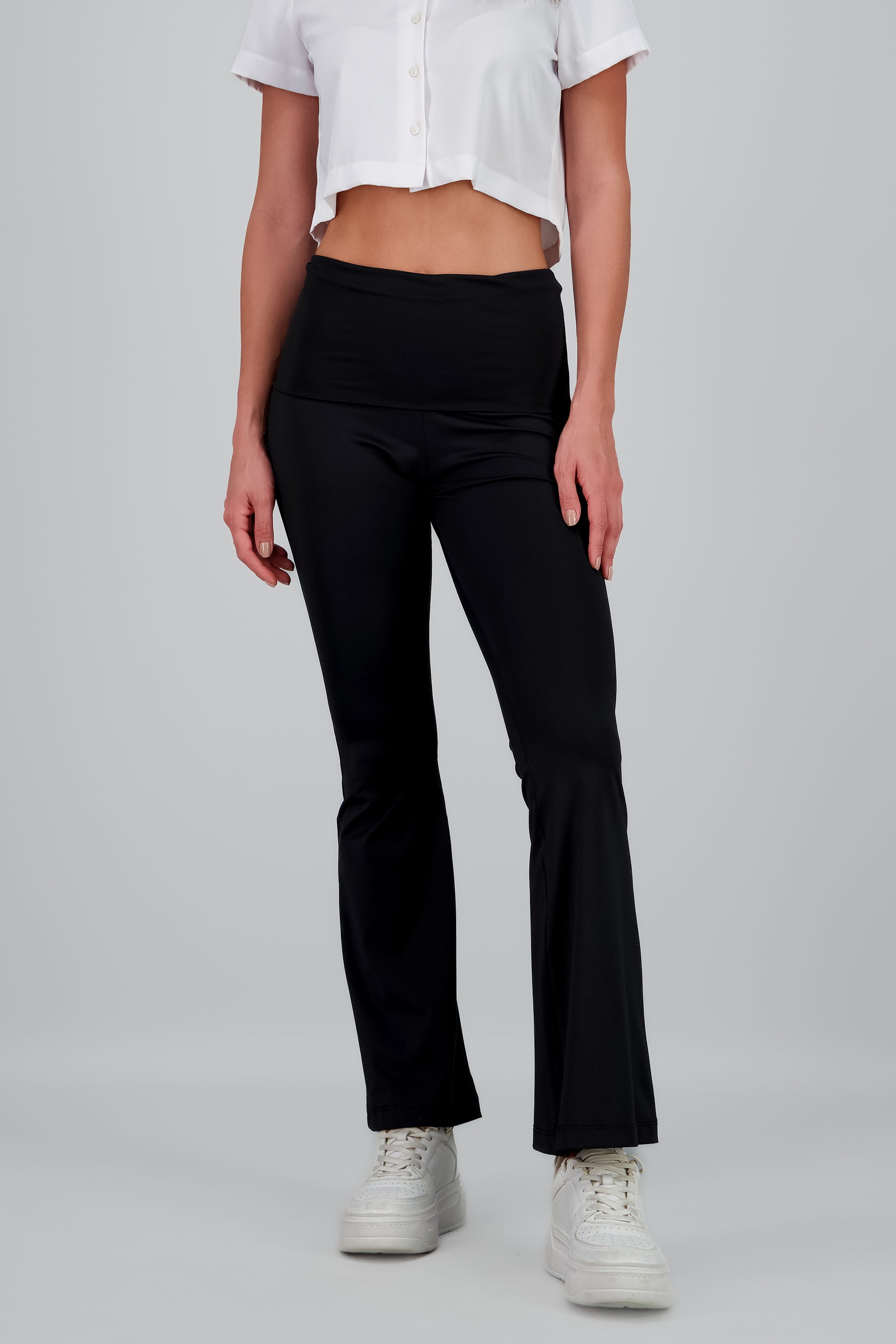 Leggings flare detalle dobles NEGRO