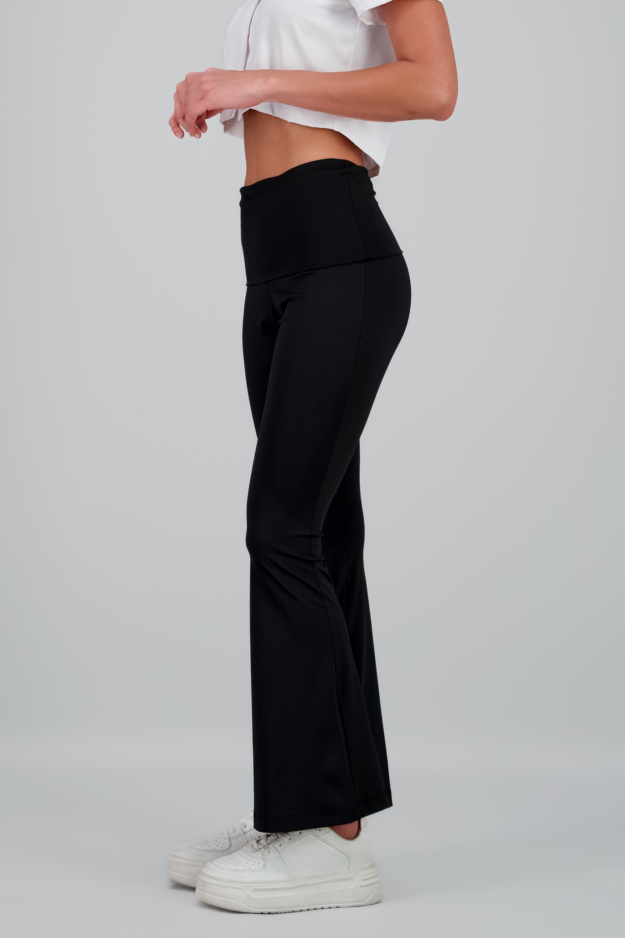 Leggings flare detalle dobles NEGRO