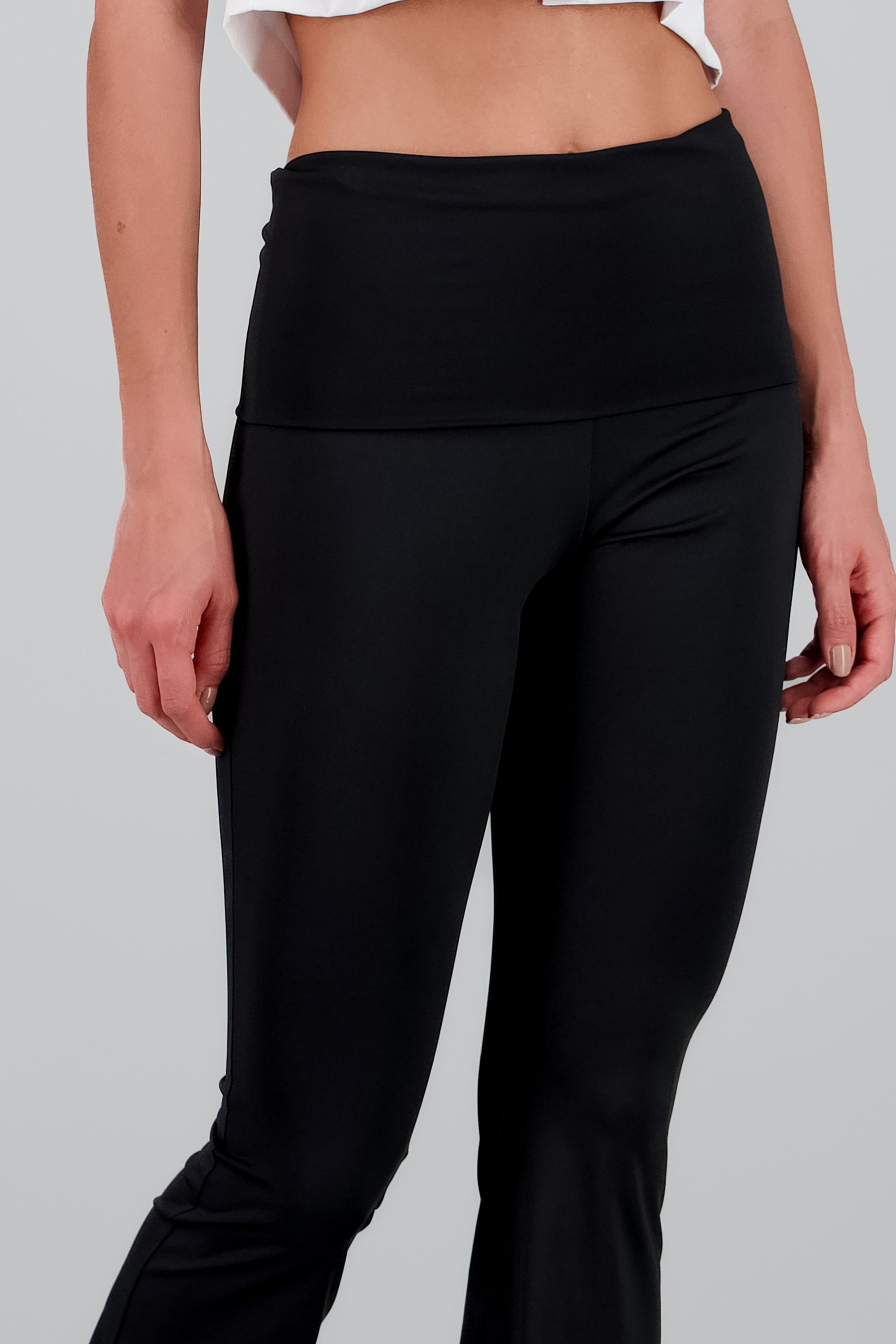 Leggings flare detalle dobles NEGRO