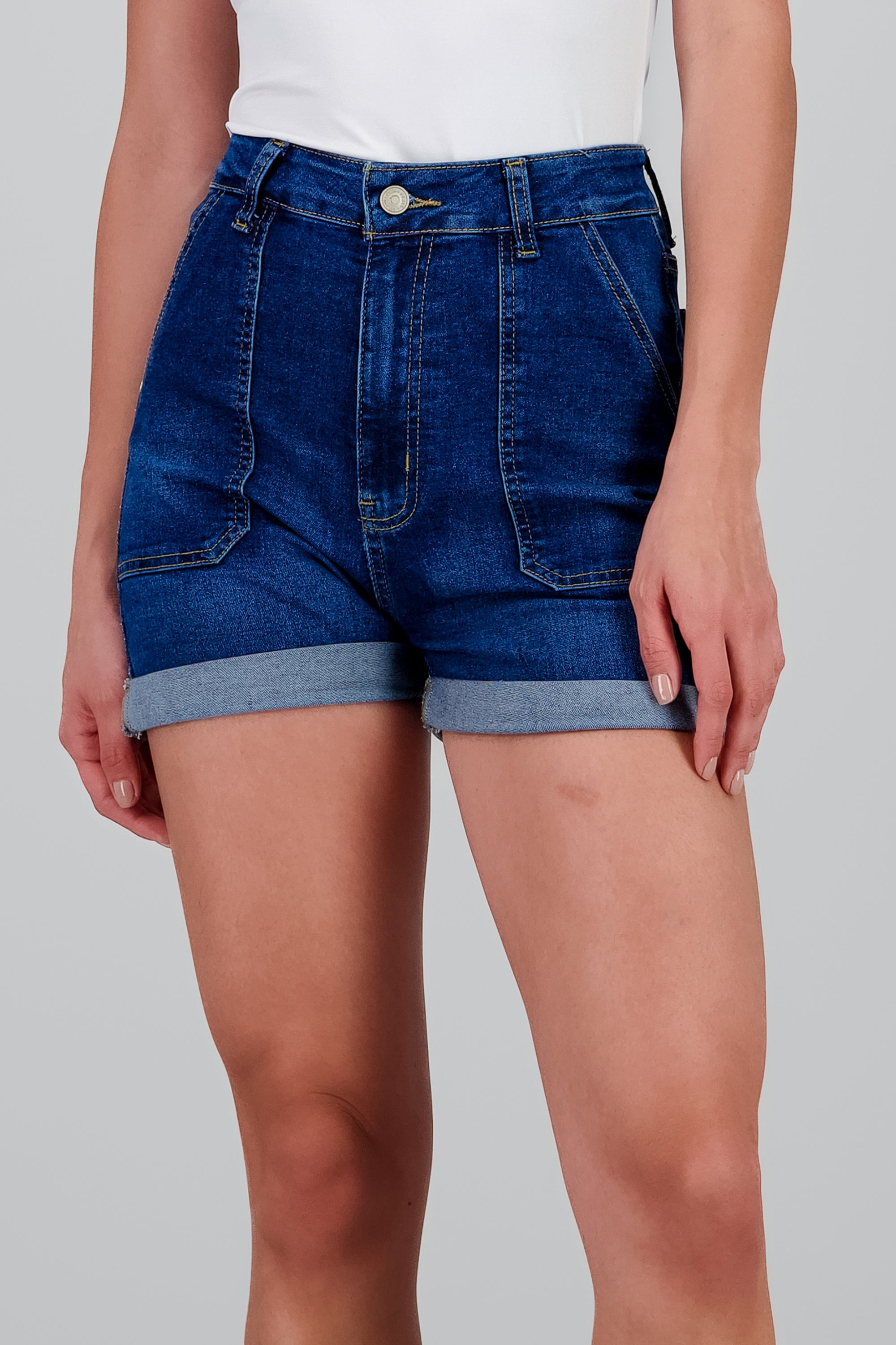 Short bolsas parche con dobladillo STONE MEDIO