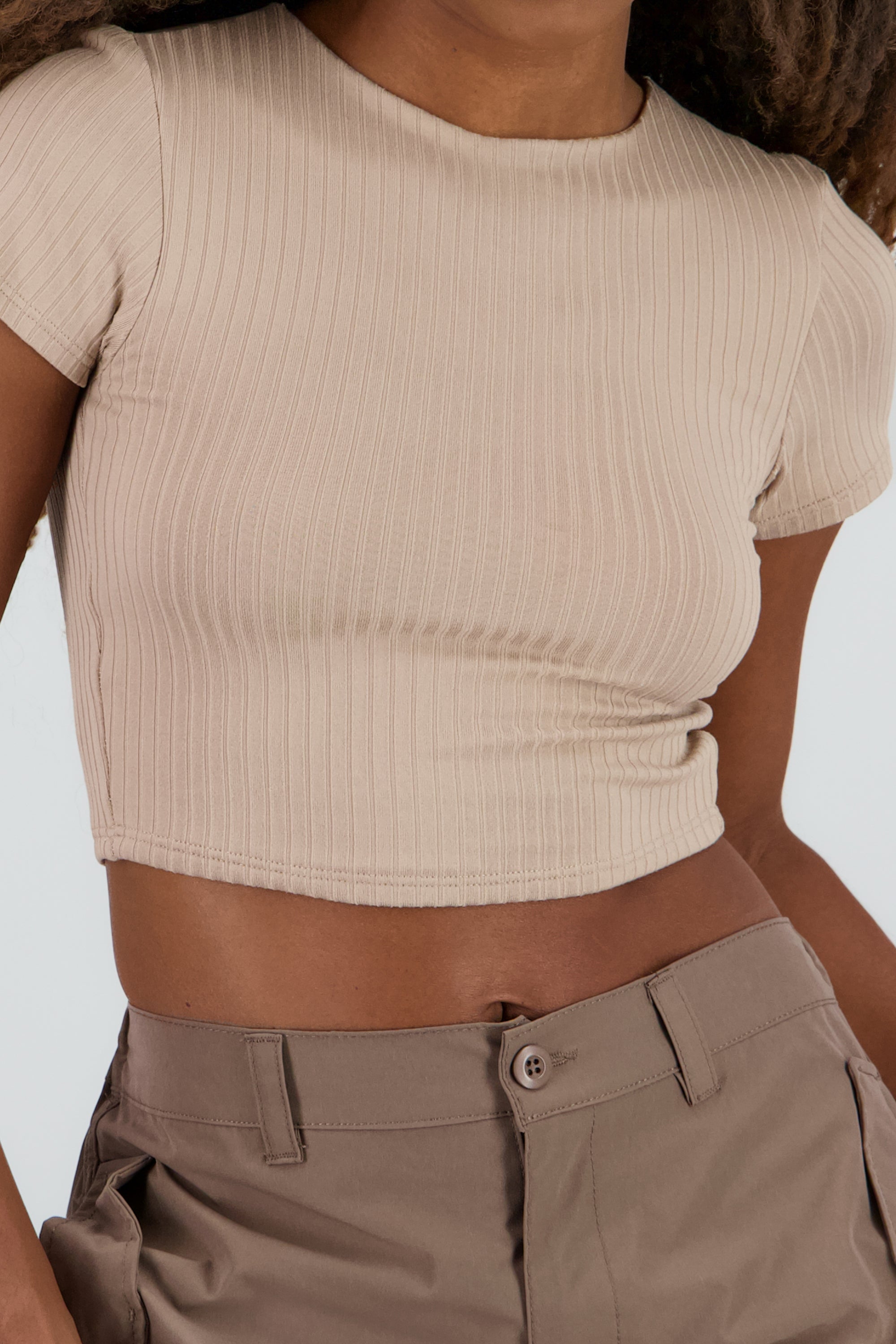 Tops manga corta rib escote redondo KHAKI