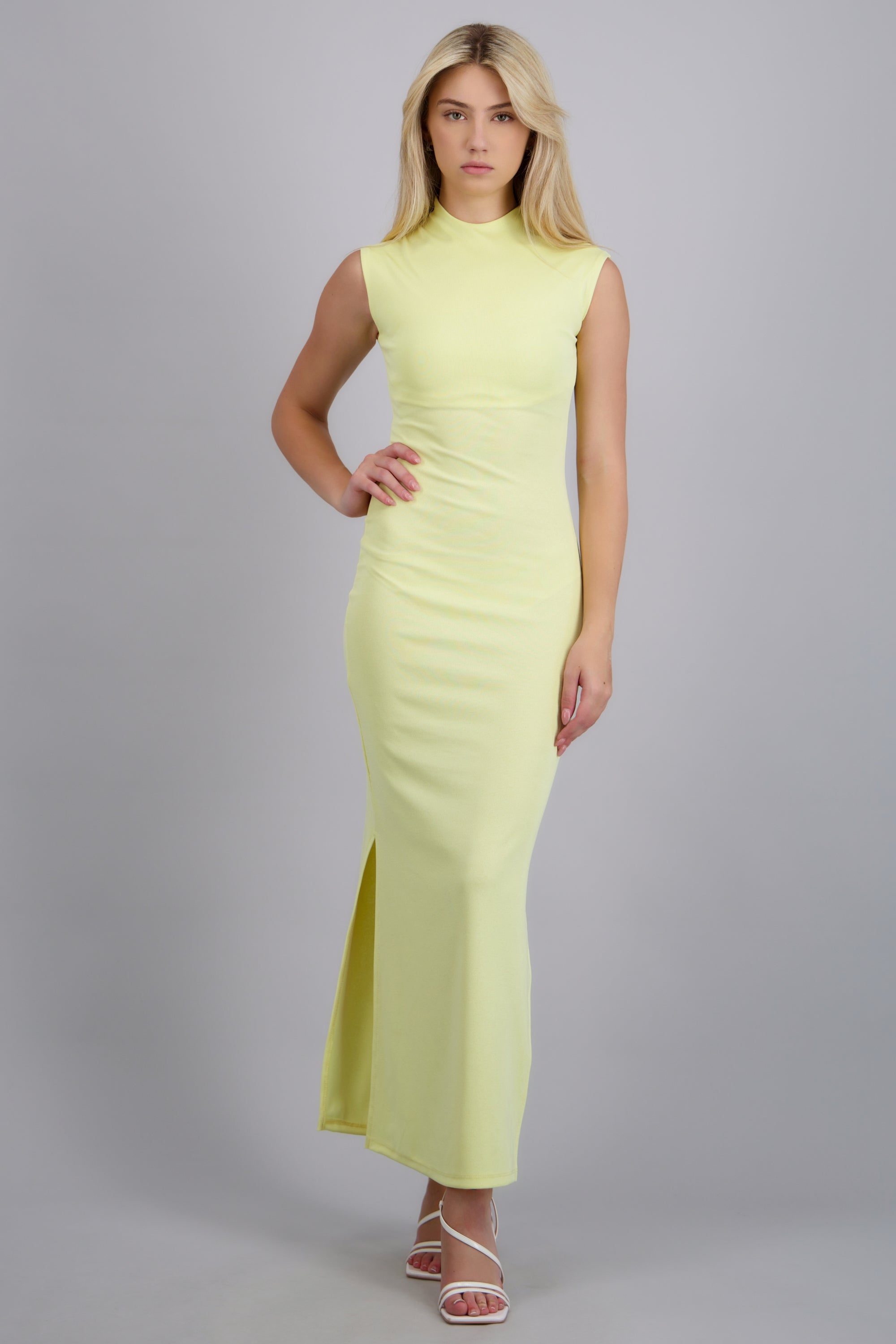 Vestido rib manga corta con abertura AMARILLO PASTEL