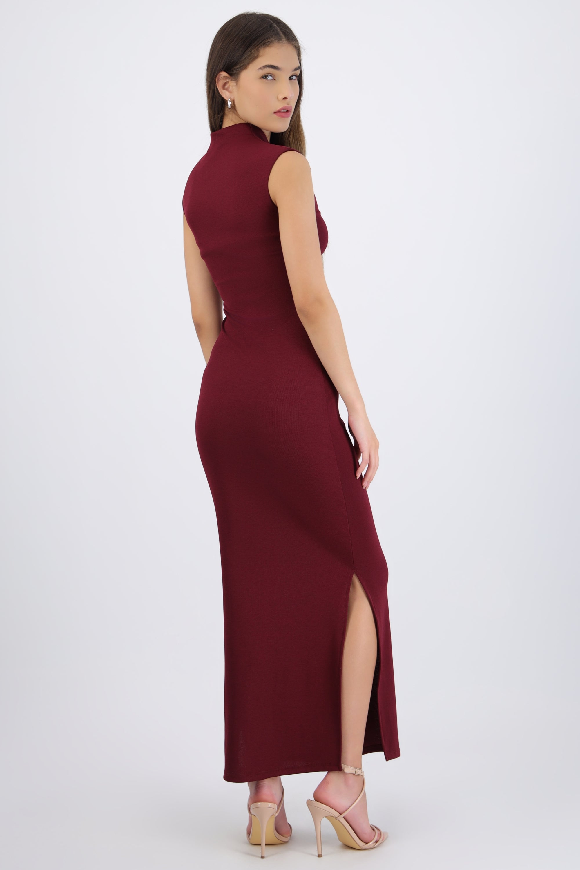 Vestido rib manga corta con abertura