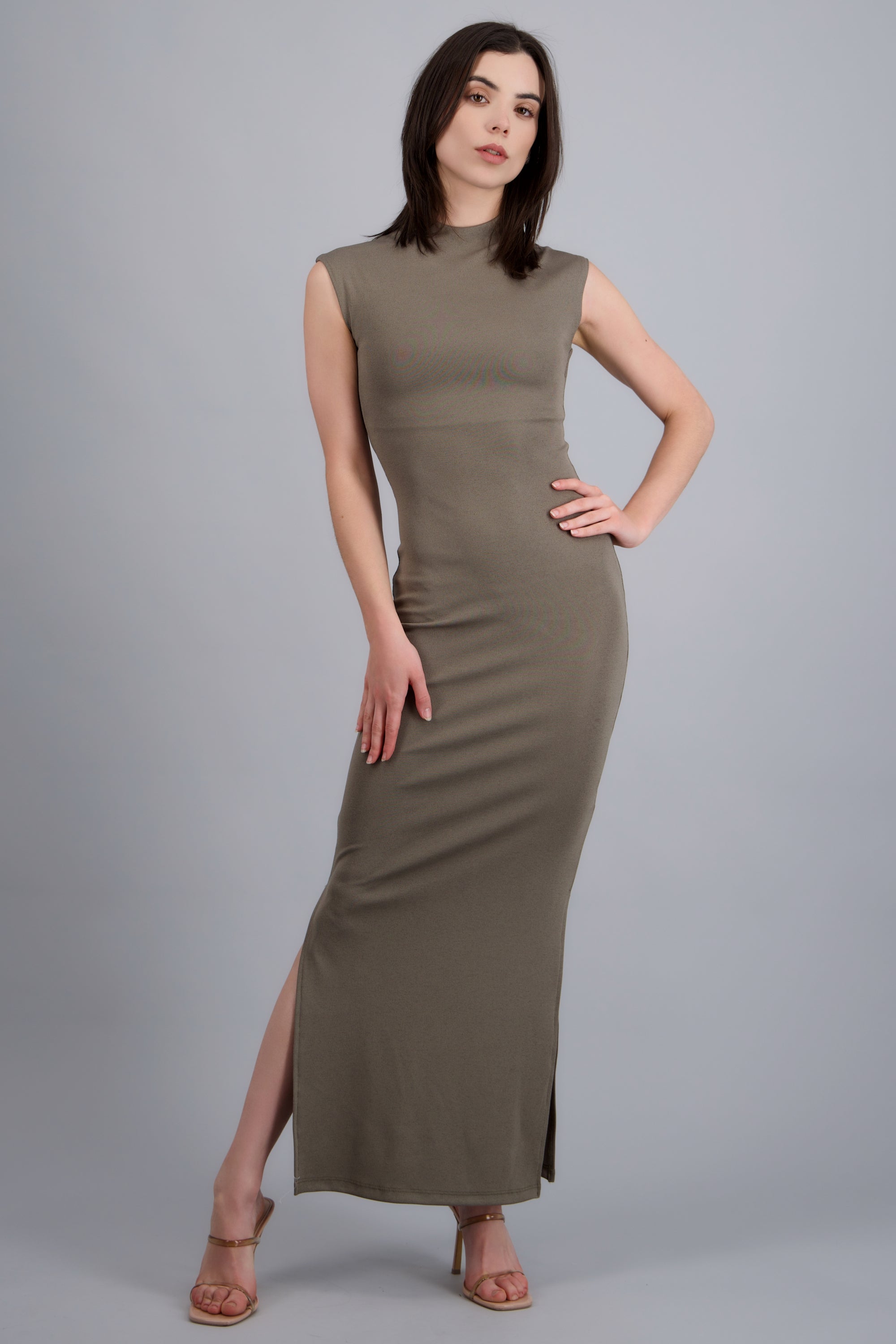 Vestido rib manga corta con abertura OLIVO