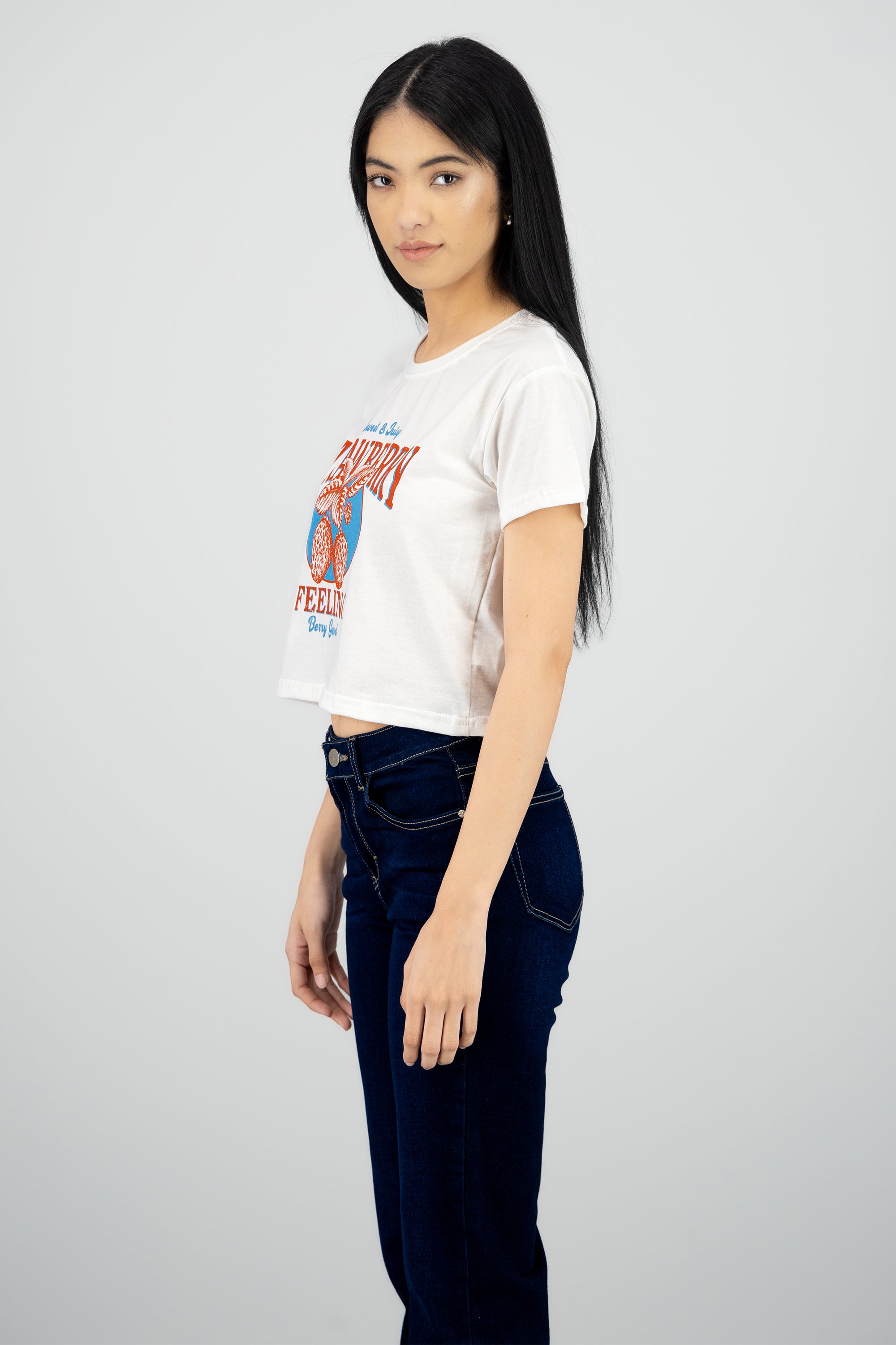 Playera crop estampado fresas BLANCO