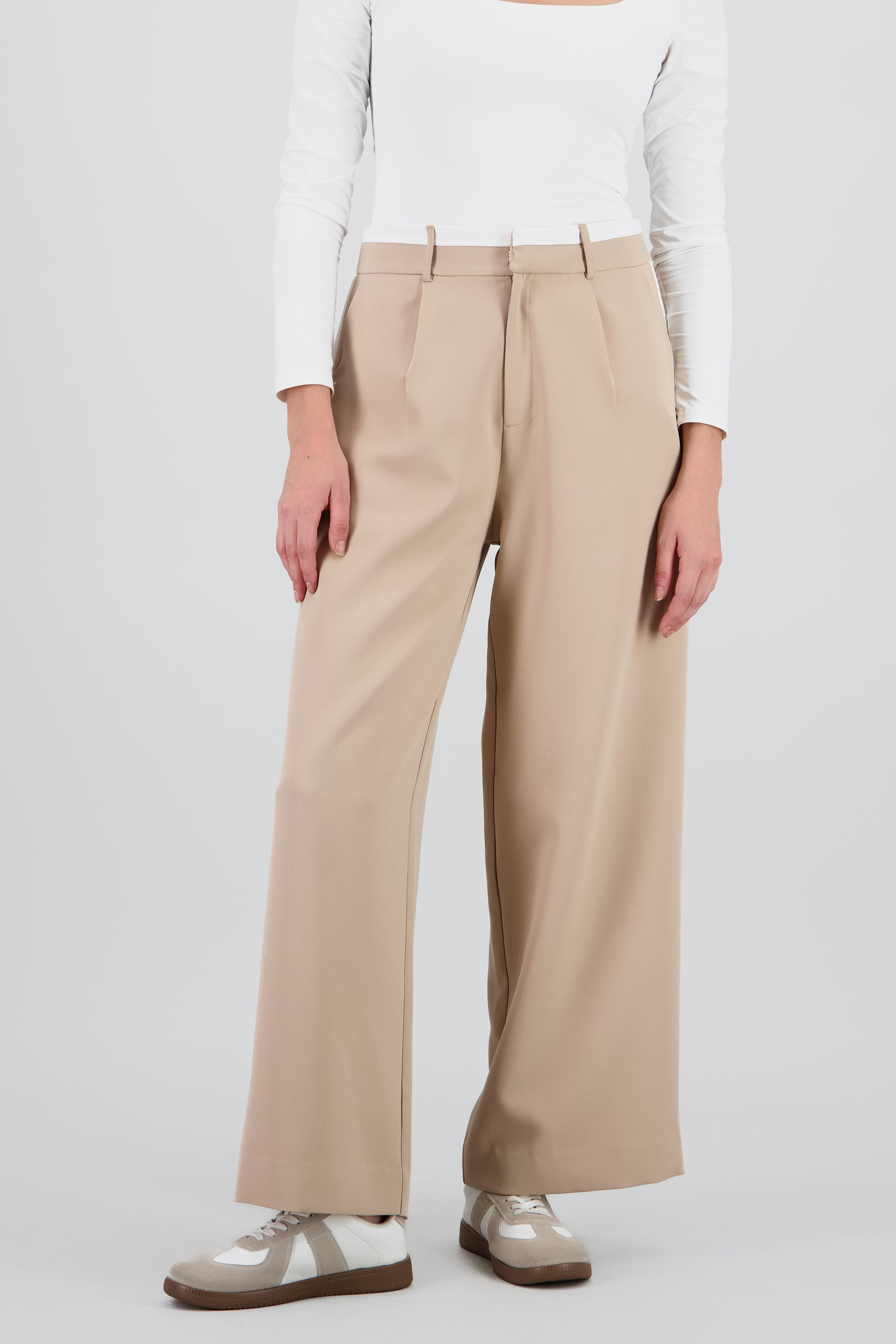 Pantalon recto detalle contraste BEIGE