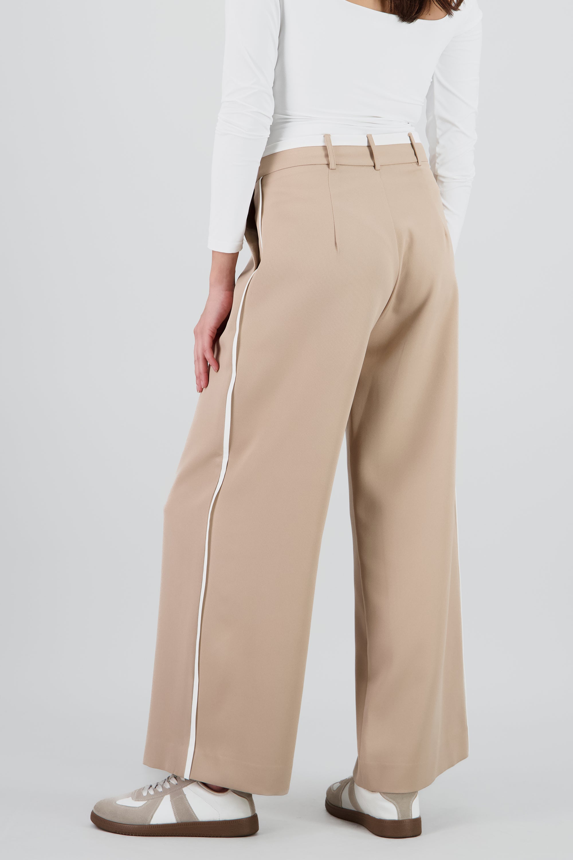 Pantalon recto detalle contraste BEIGE