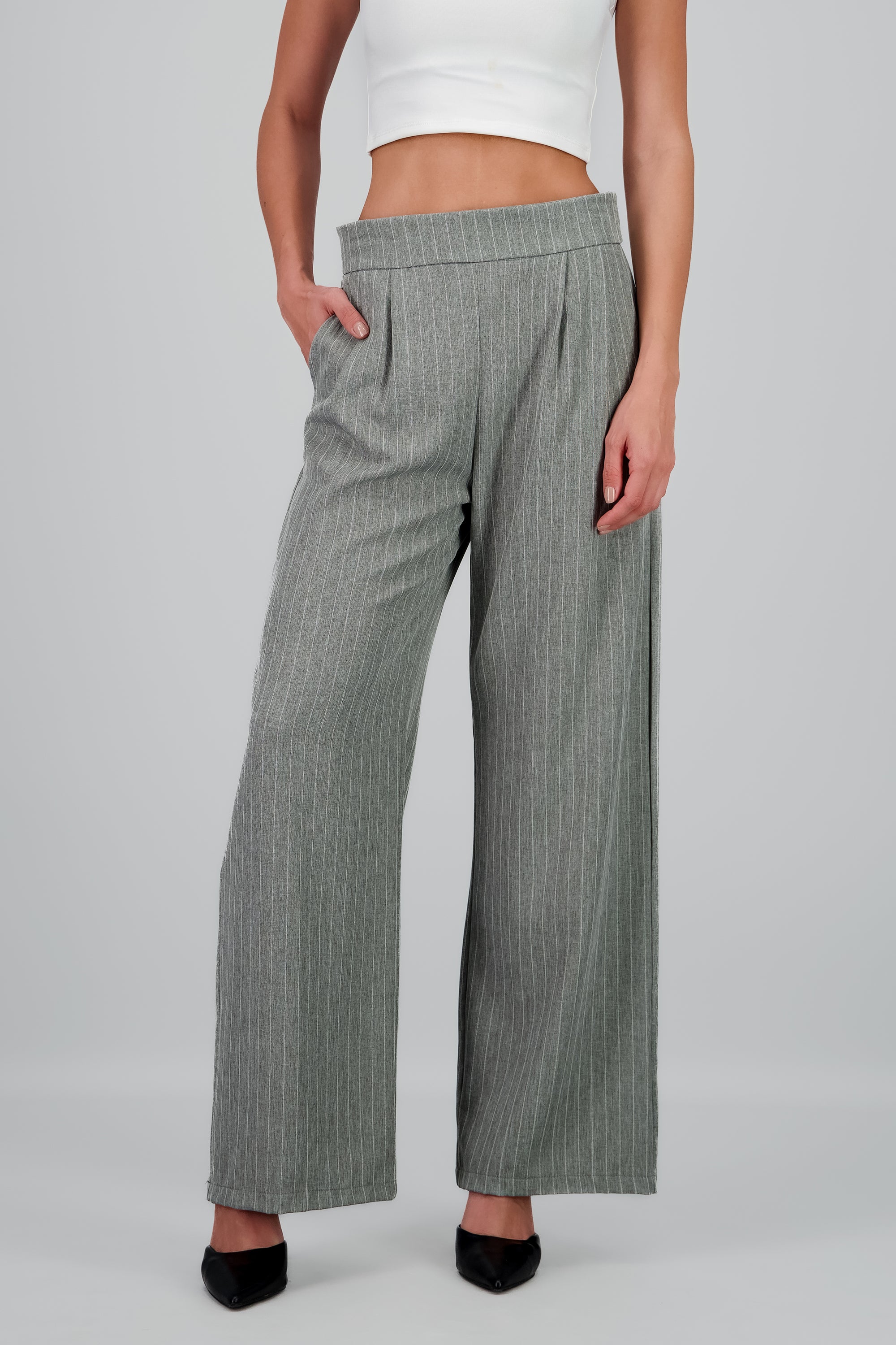 Pantalon recto detalle rayas GRIS