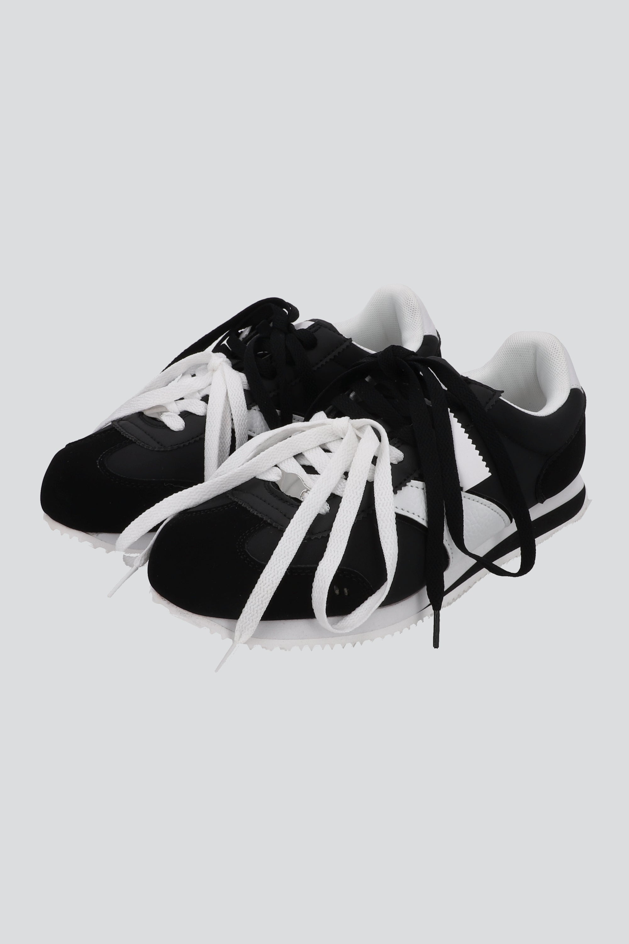 Tenis vintage raya diagonal contrastes NEGRO