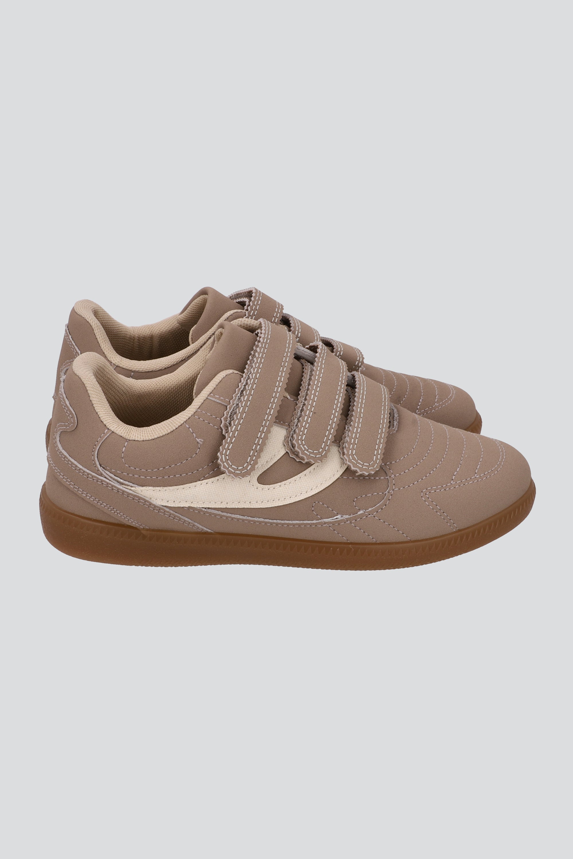 TENIS TIRA VELCHRO TAUPE