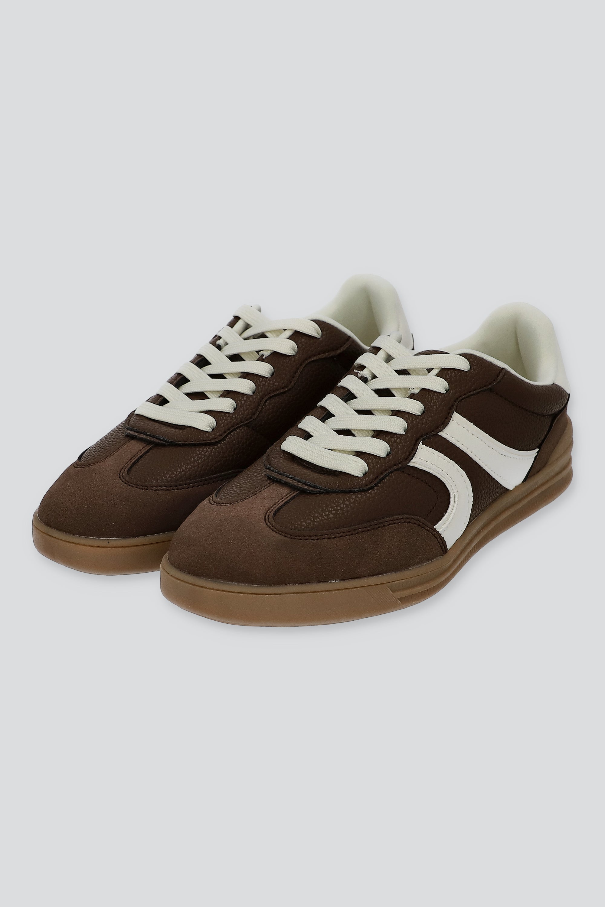Tenis casual contraste materiales lineas CAFE