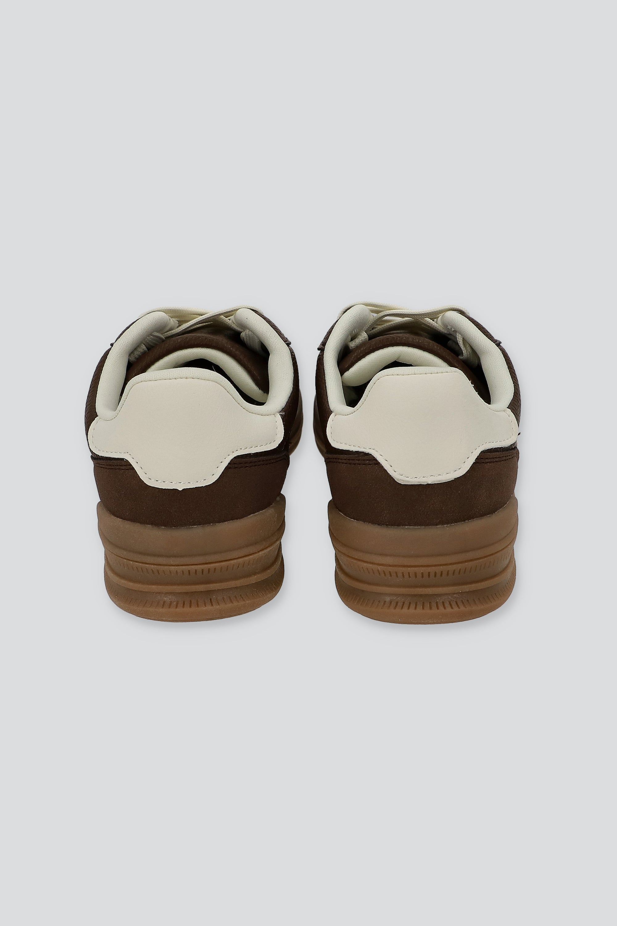 Tenis casual contraste materiales lineas CAFE