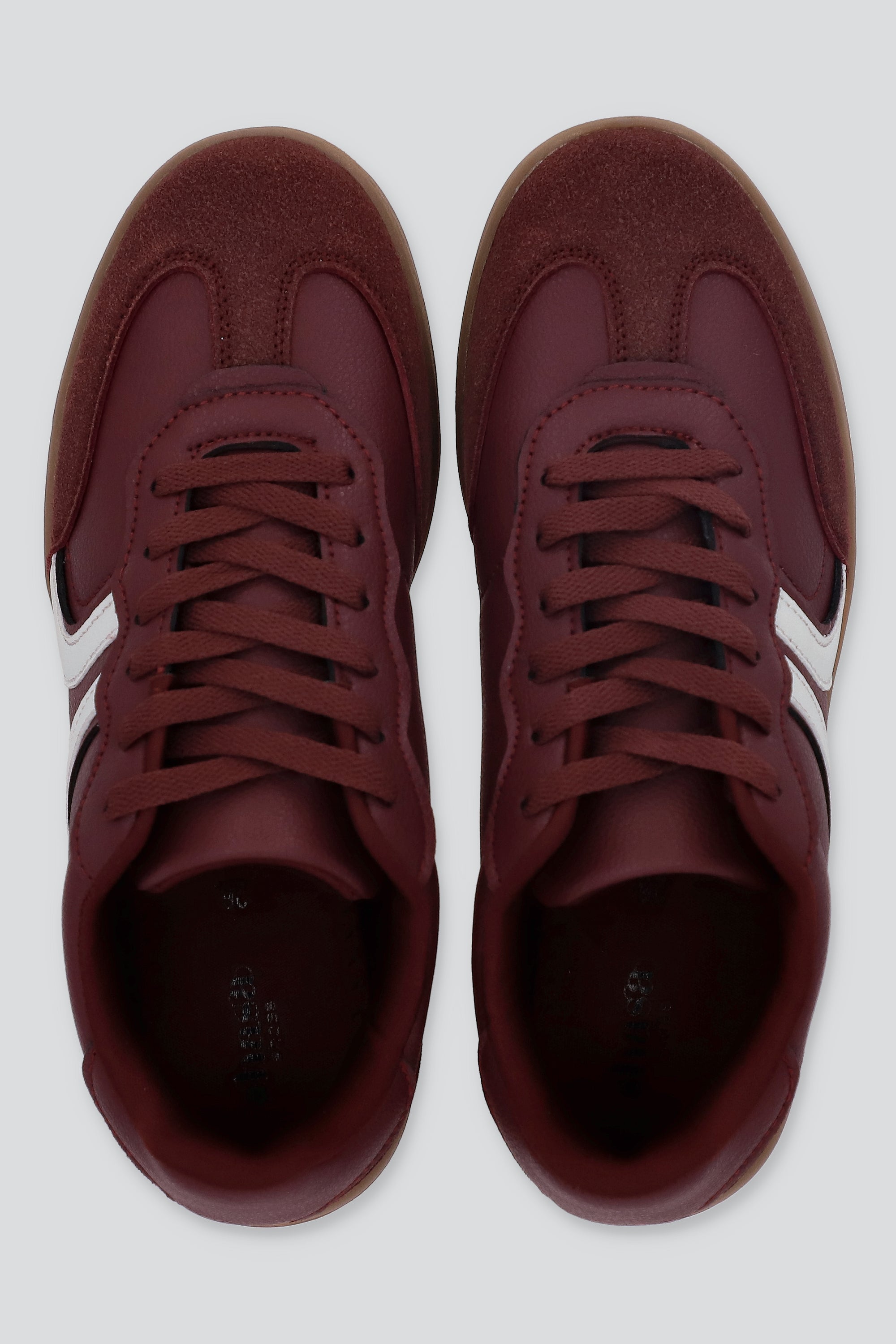 Tenis casual contraste materiales lineas VINO