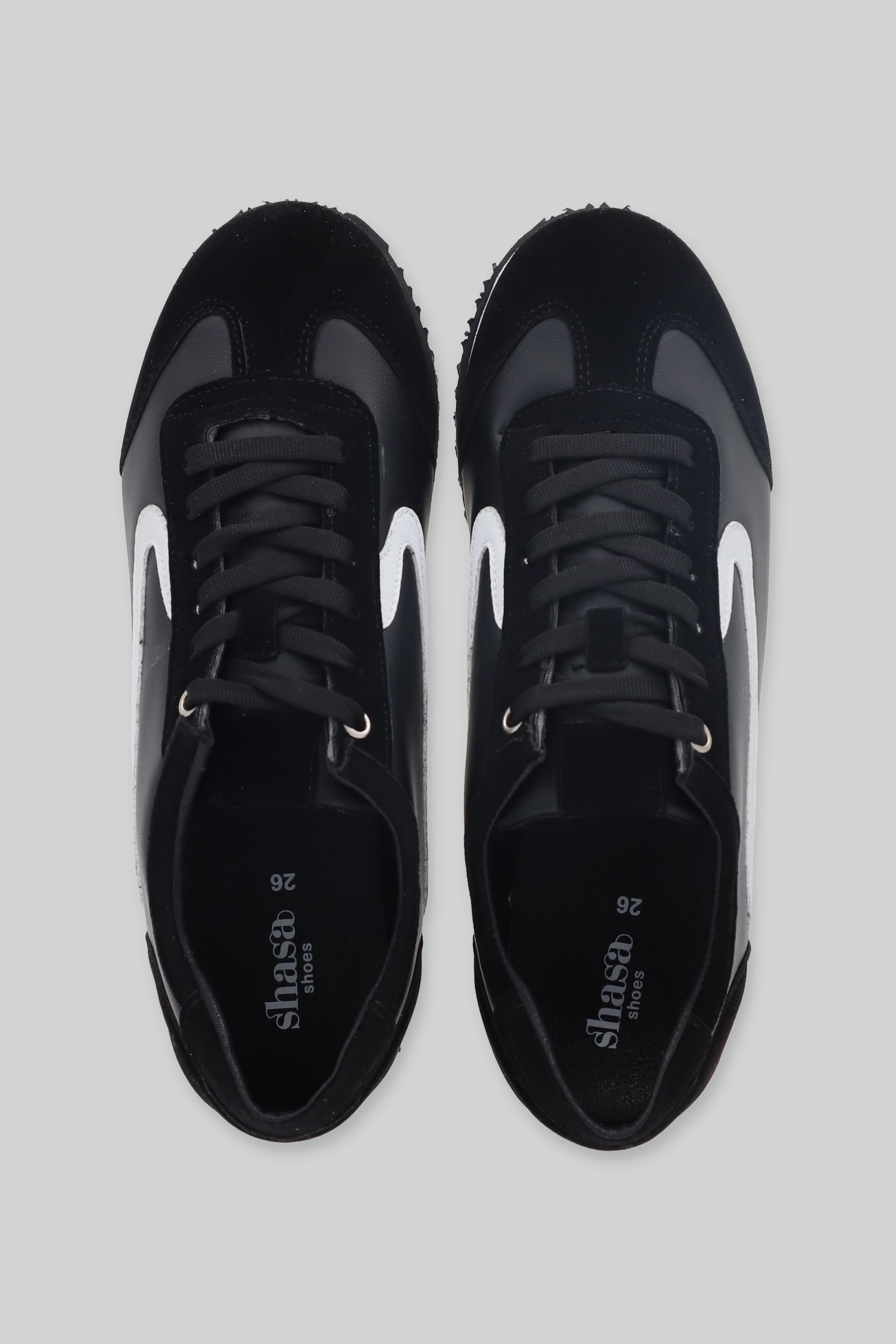 Tenis casual redondeado suede