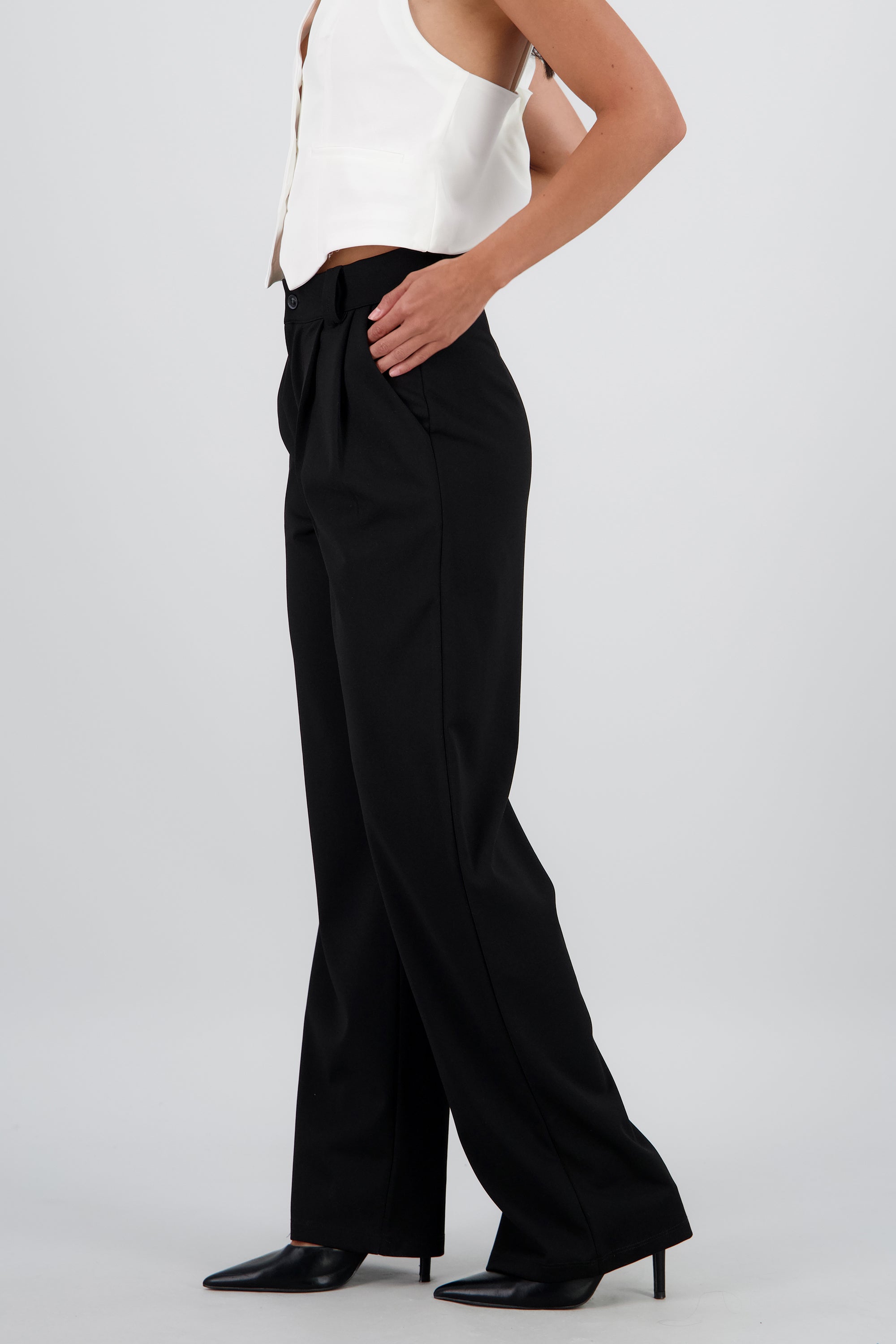 Pantalon amplio detalle pretina frunces NEGRO