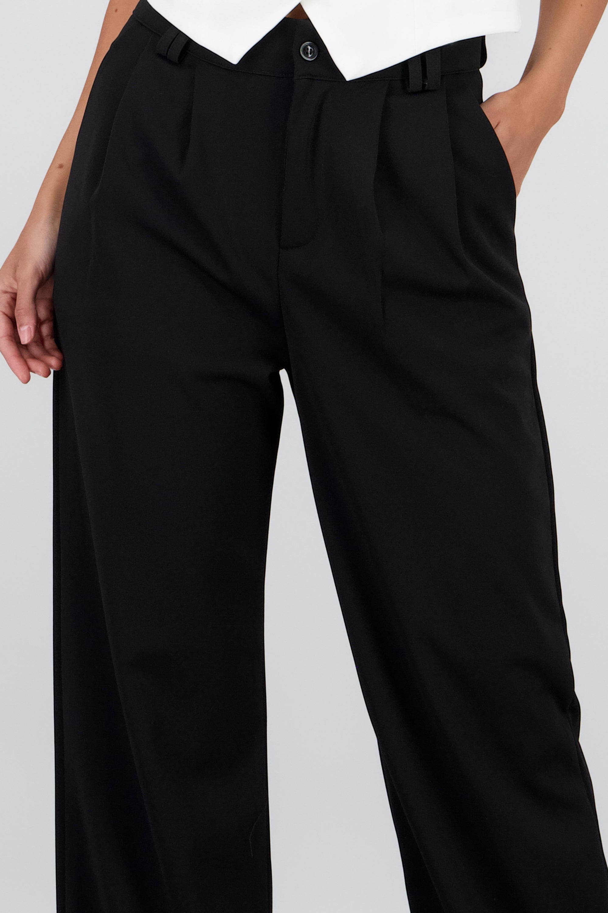 Pantalon amplio detalle pretina frunces NEGRO