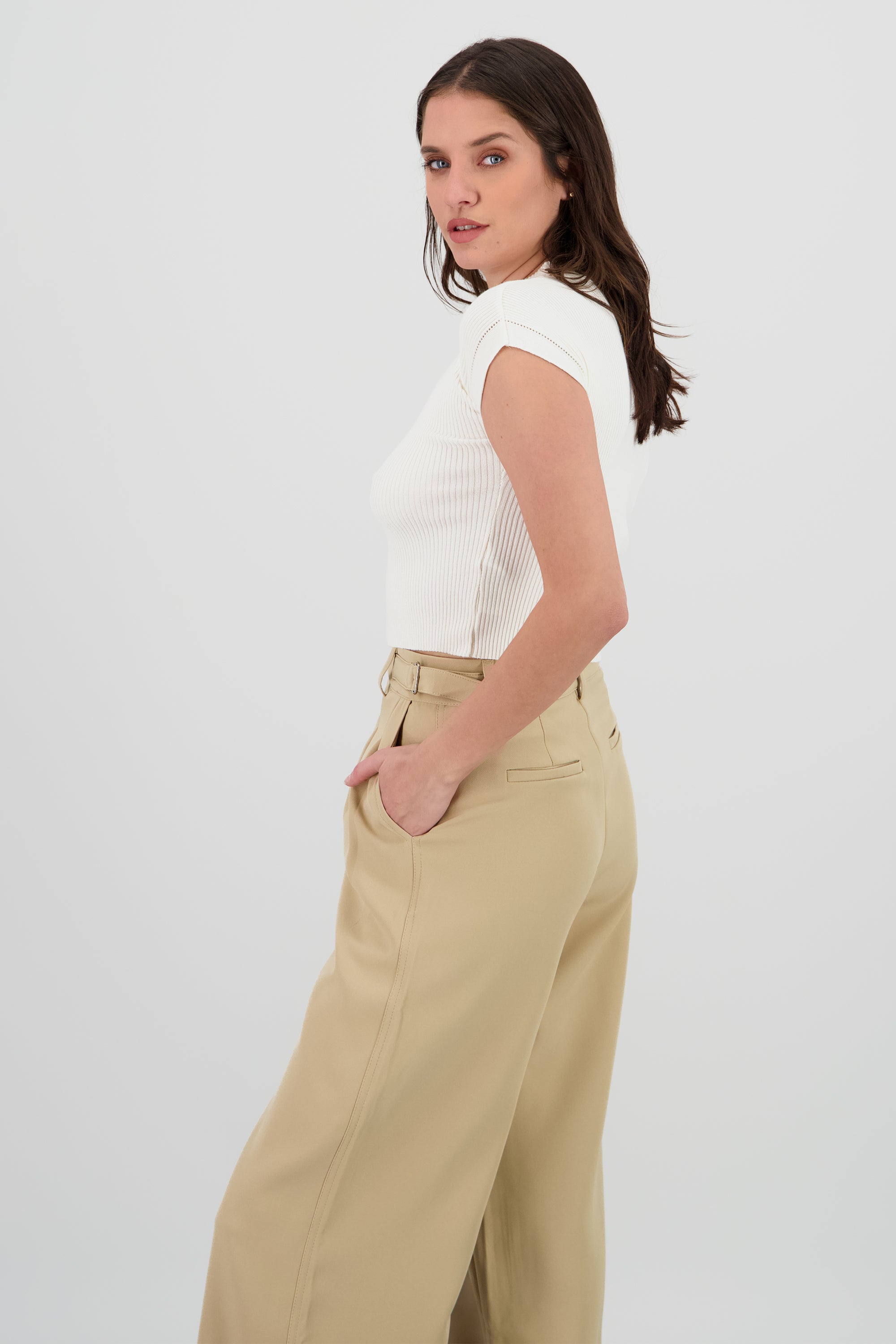 Top tejido acanalado manga corto HUESO