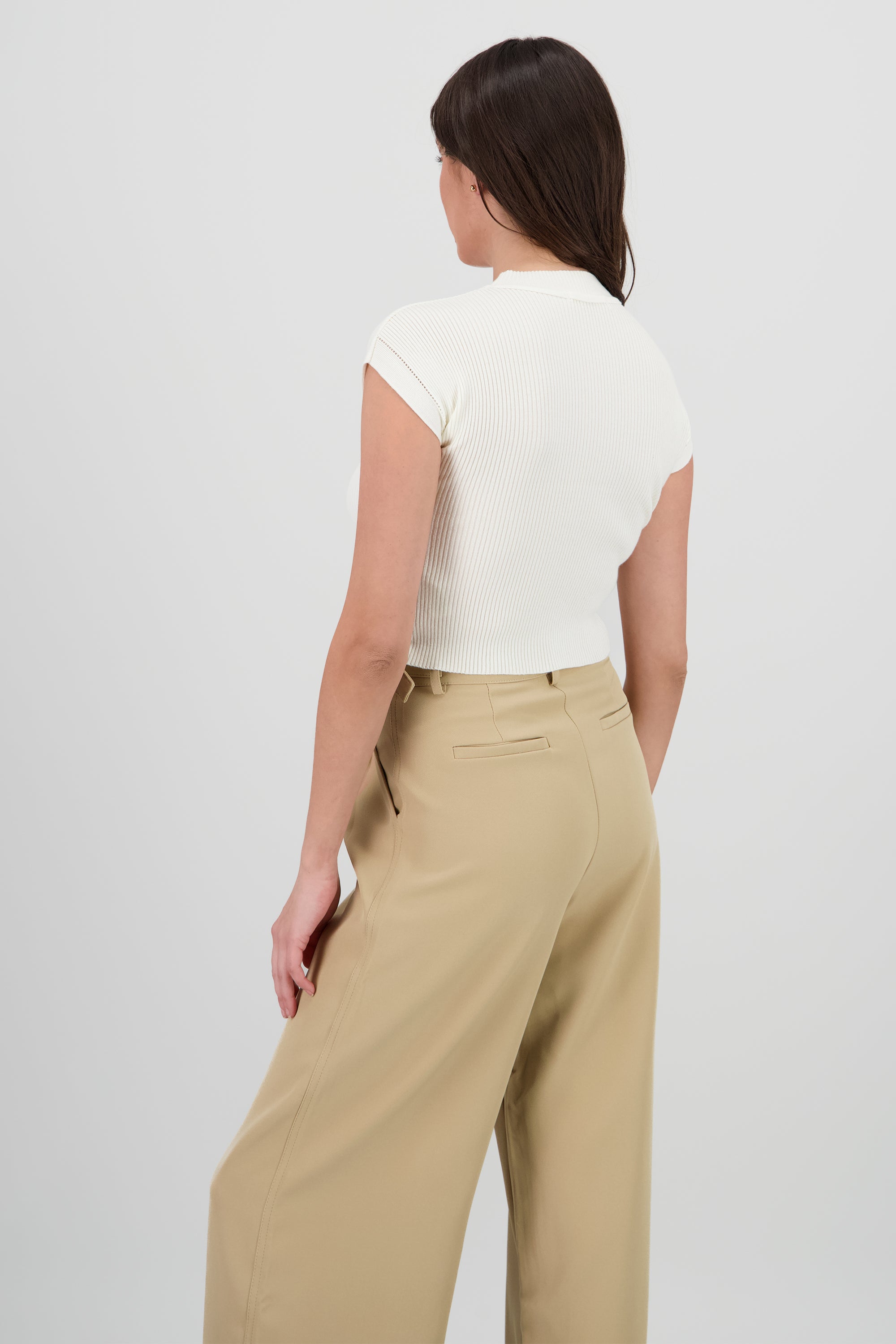 Top tejido acanalado manga corto HUESO