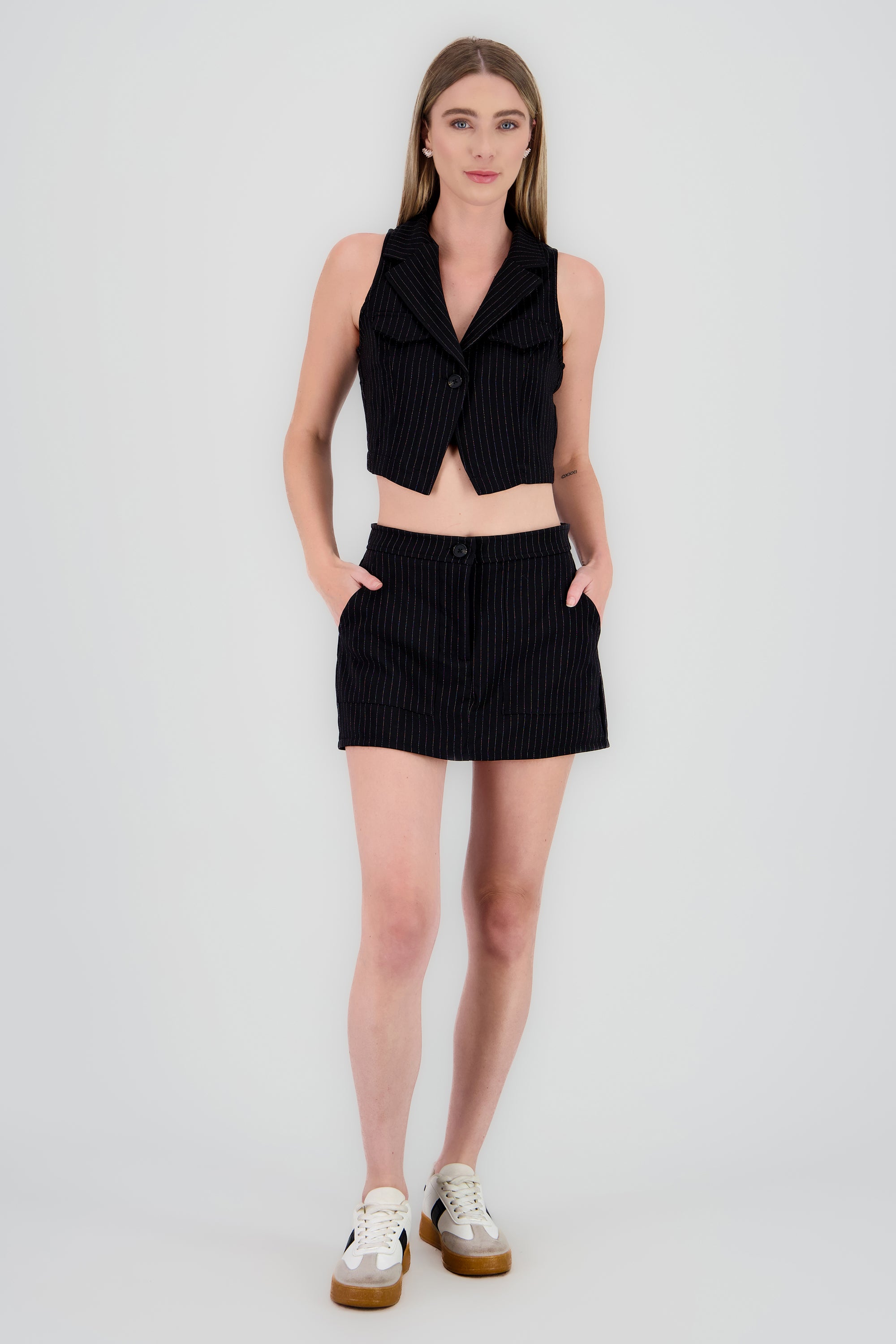 Falda short rayas sastre con bolsas NEGRO COMBO