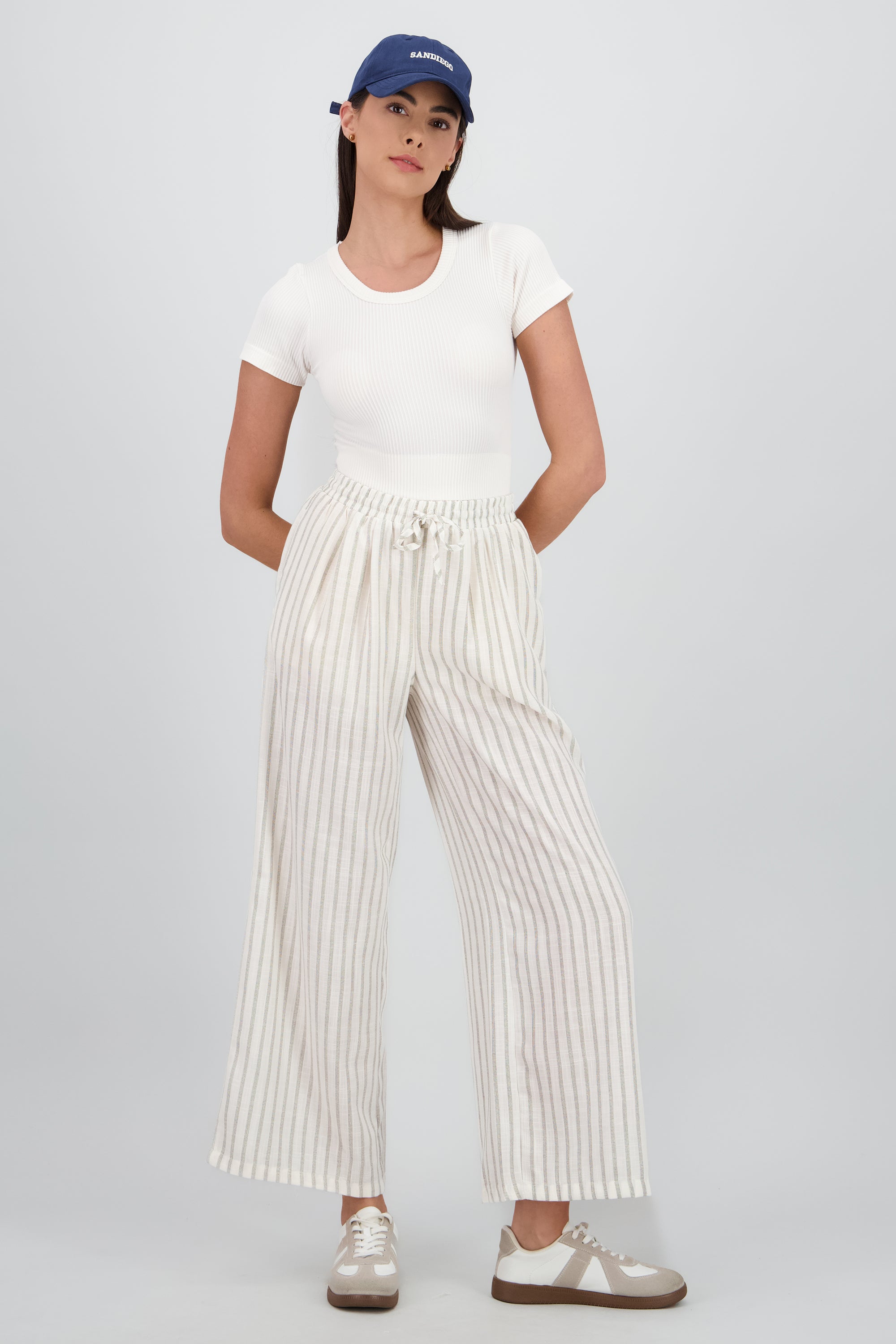 Pantalon amplio rayas CREMA