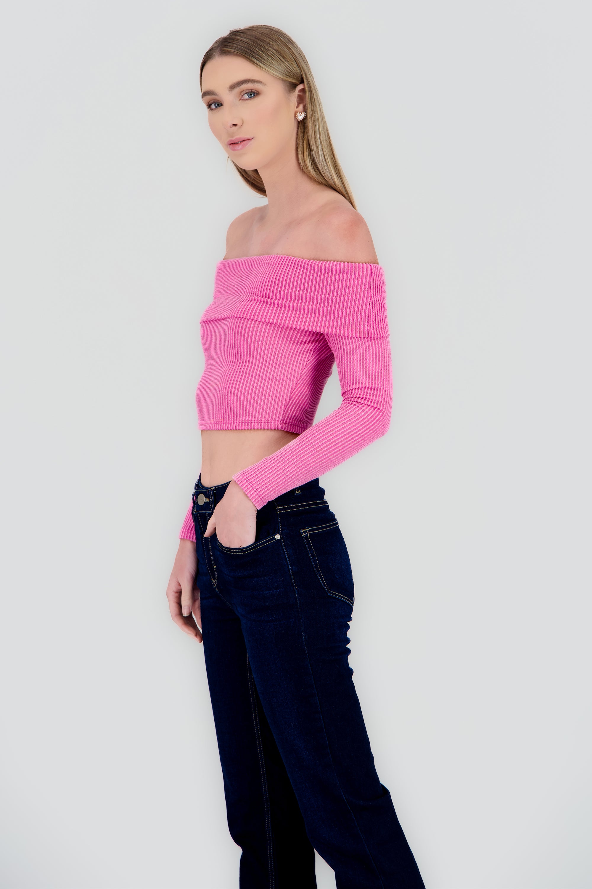 BRIGHT PINK