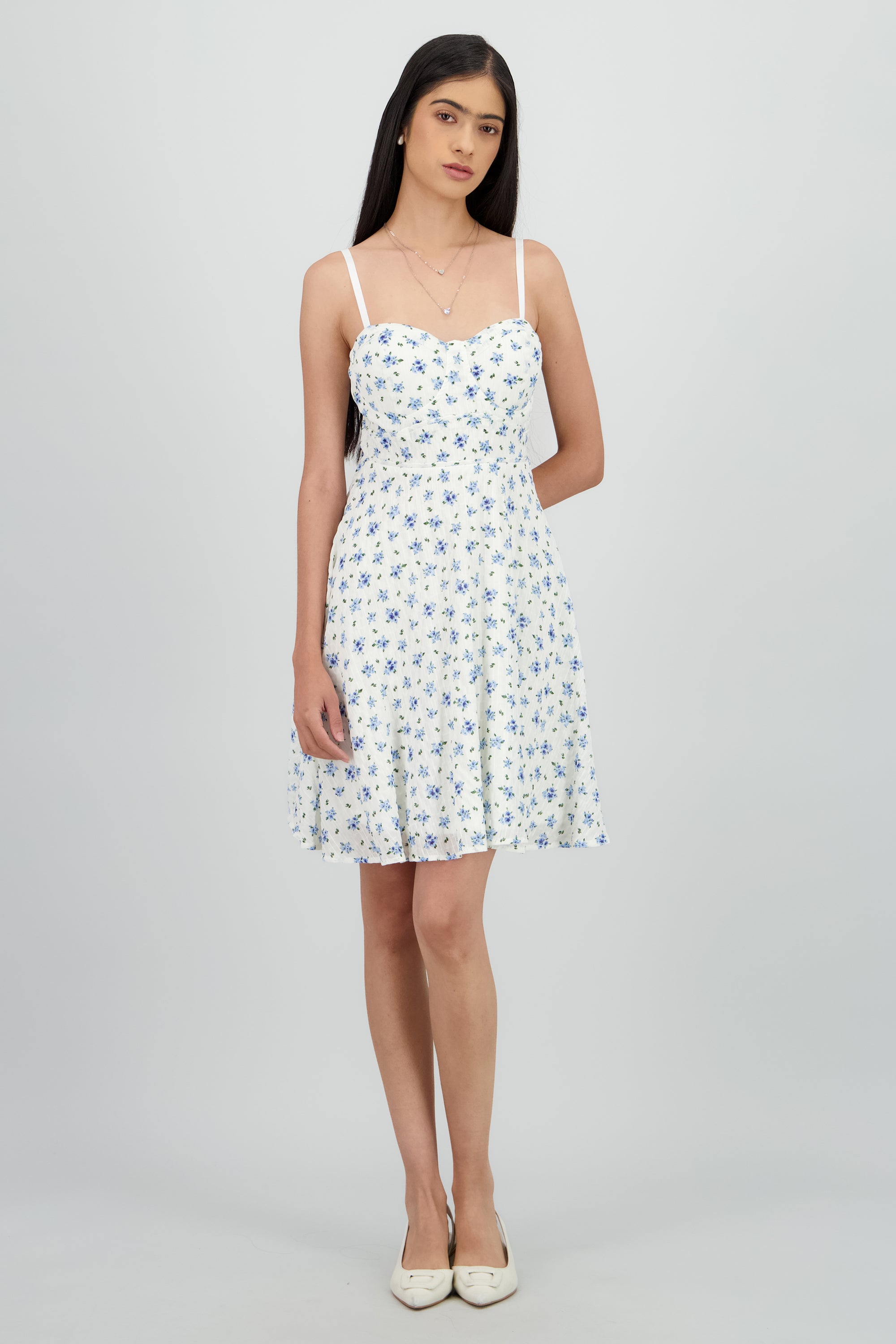 Vestido mini con copas de textura y flores BLANCO COMBO