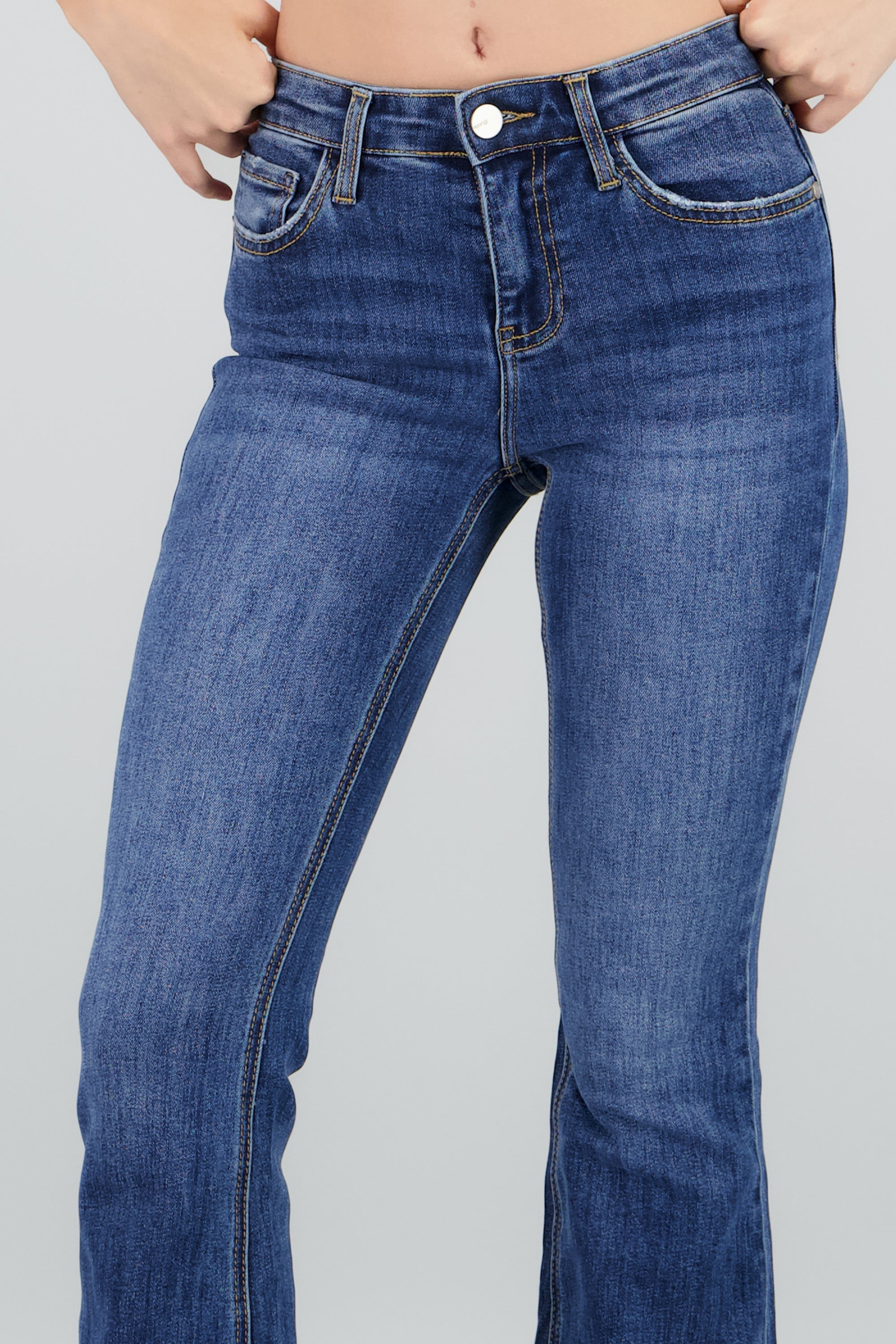 Jeans flare cintura media MEDIUM WASH