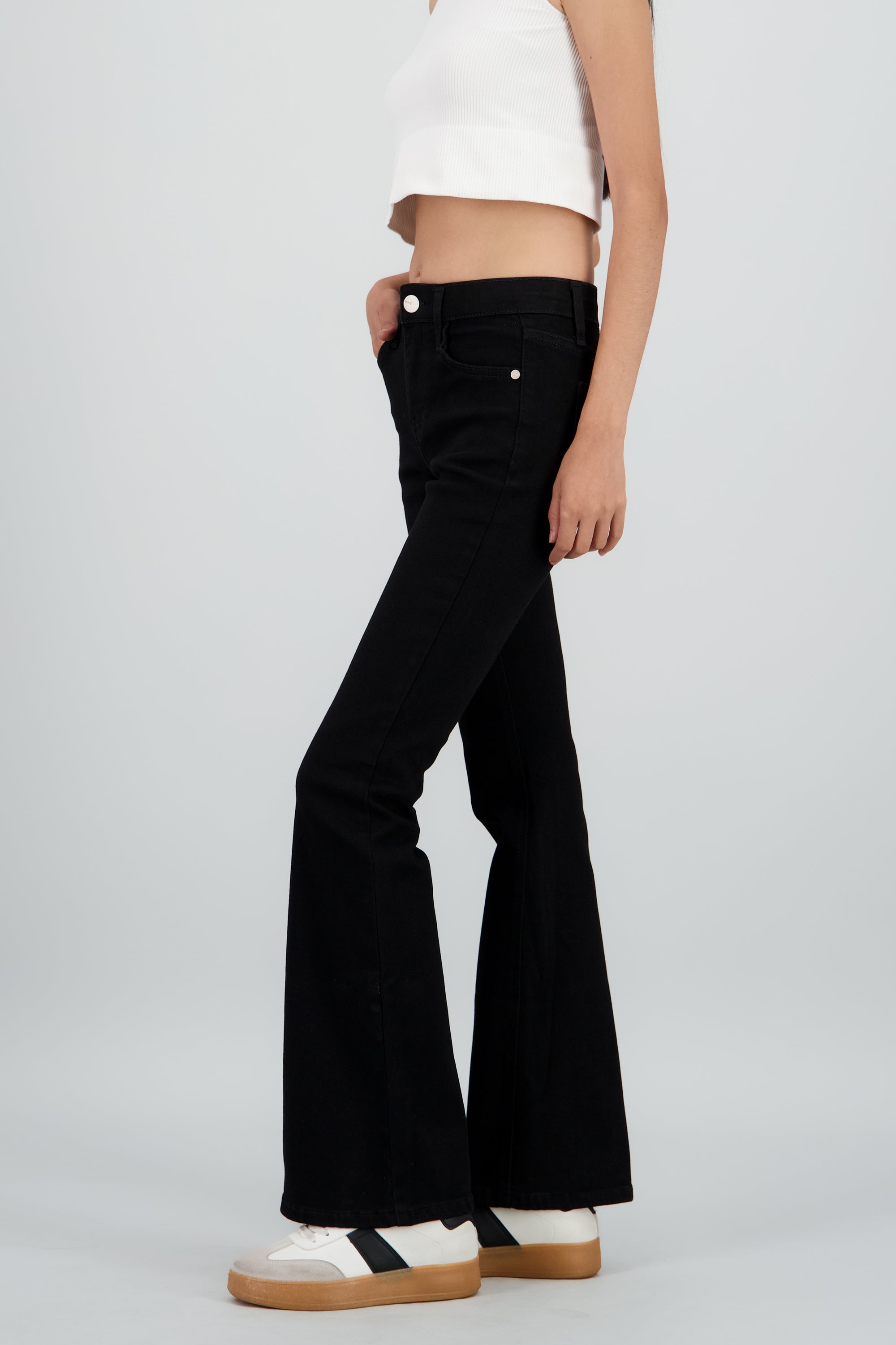Jeans flare cintura media NEGRO