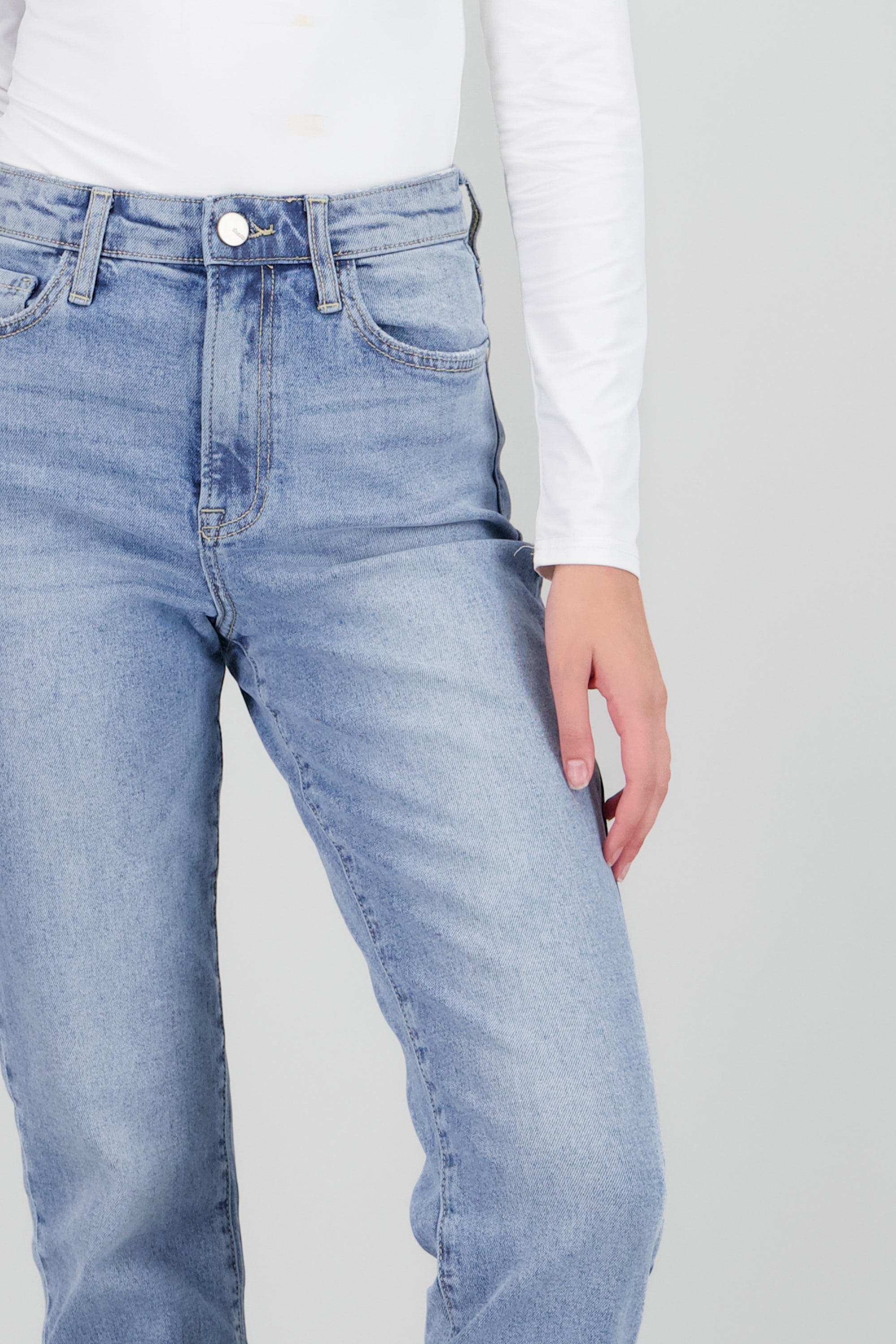 Jeans straight mid rise BLEACHED