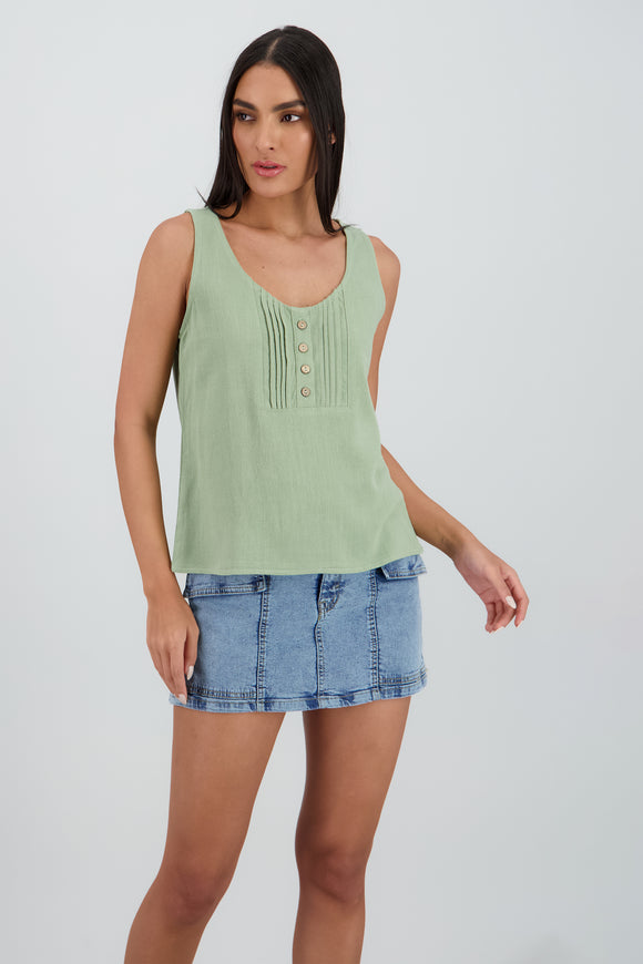 GREEN