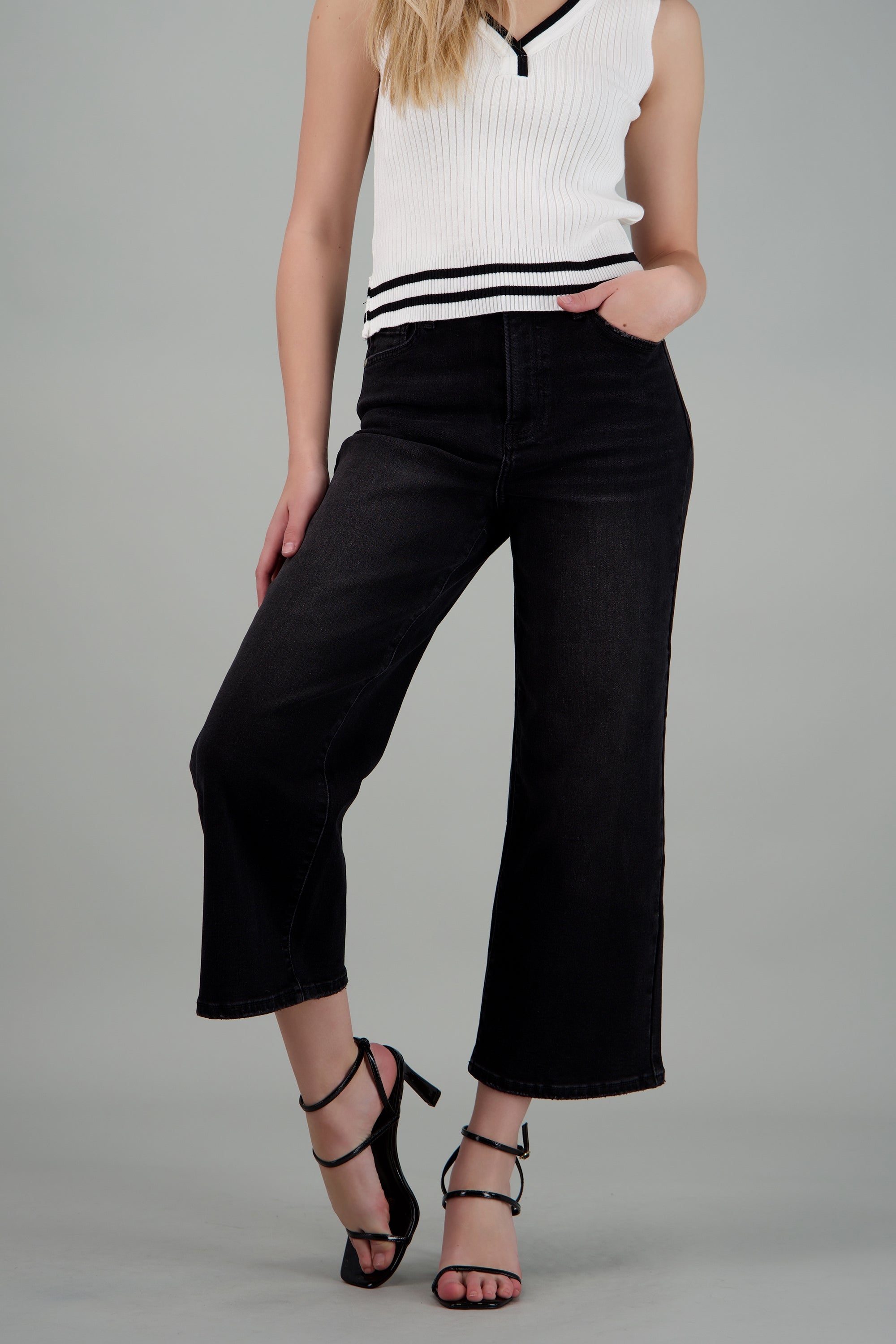 Jeans culotte mid rise NEGRO