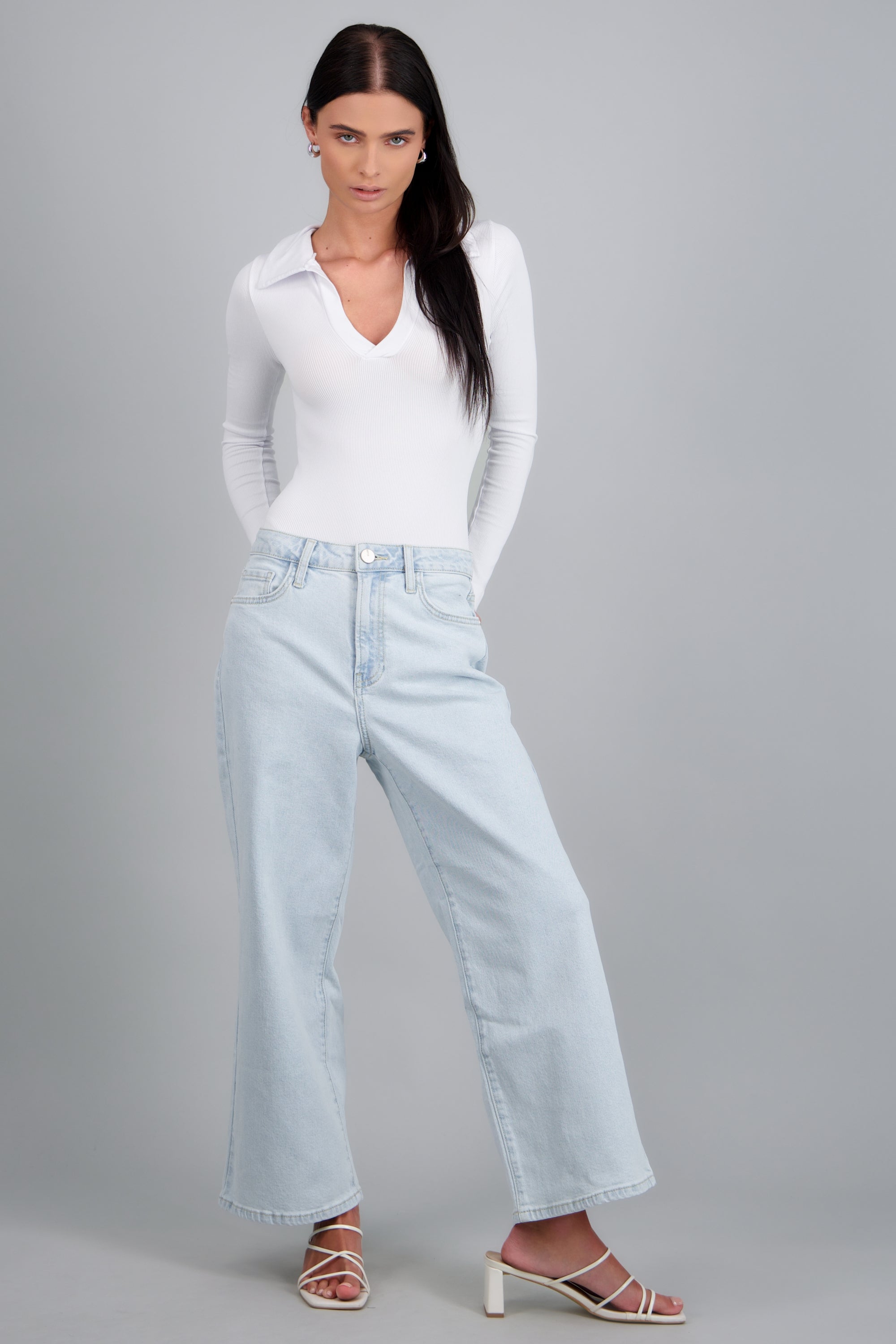 JEANS CROPPED MID RISE SUPER BLEACHED