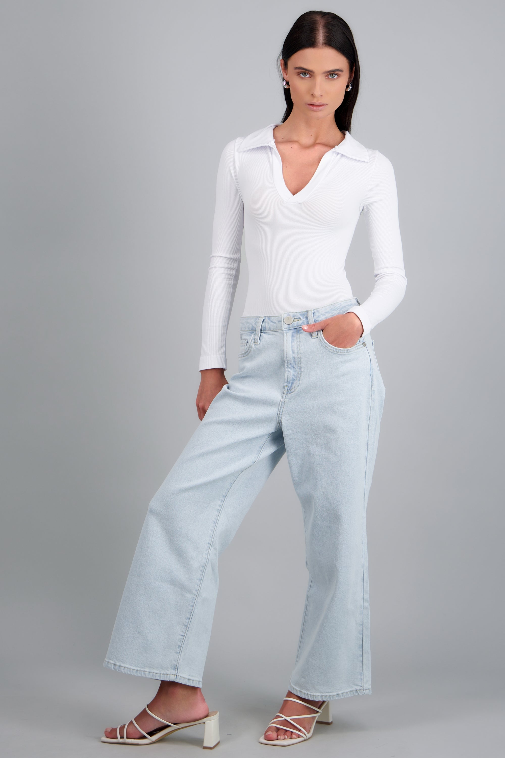 JEANS CROPPED MID RISE SUPER BLEACHED