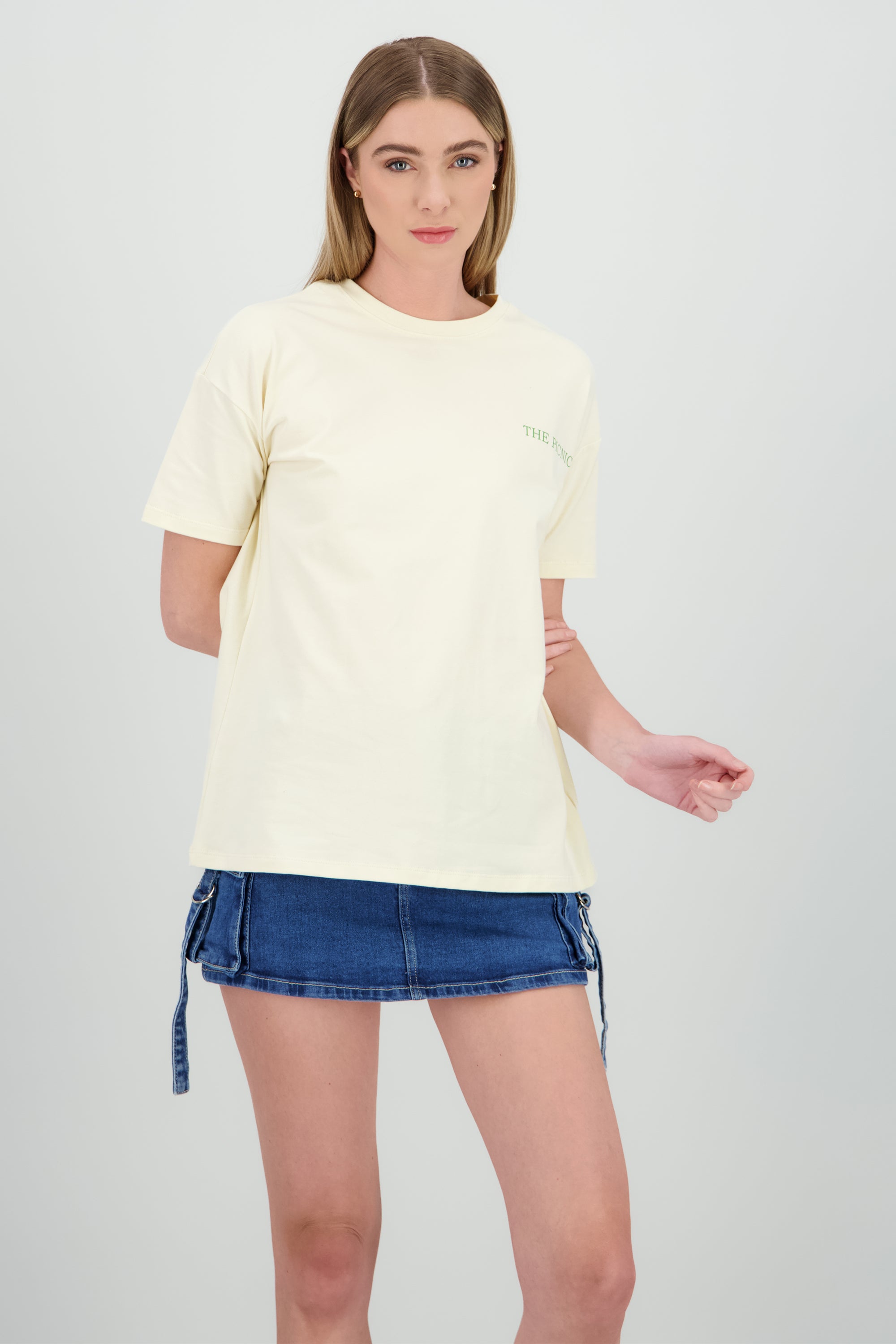 T-shirt oversized estampada de picnic HUESO COMBO