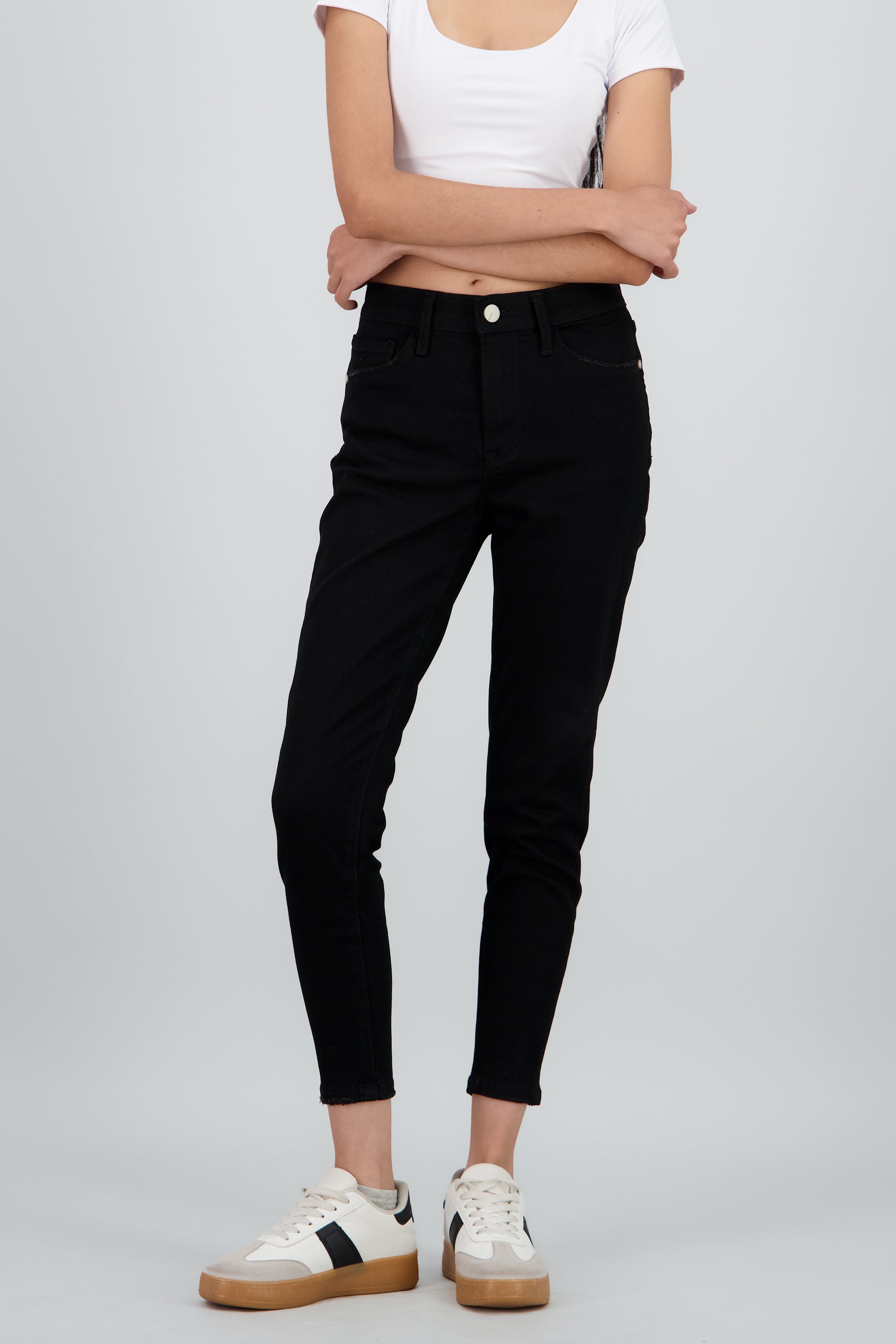 Jeans skinny elástico NEGRO