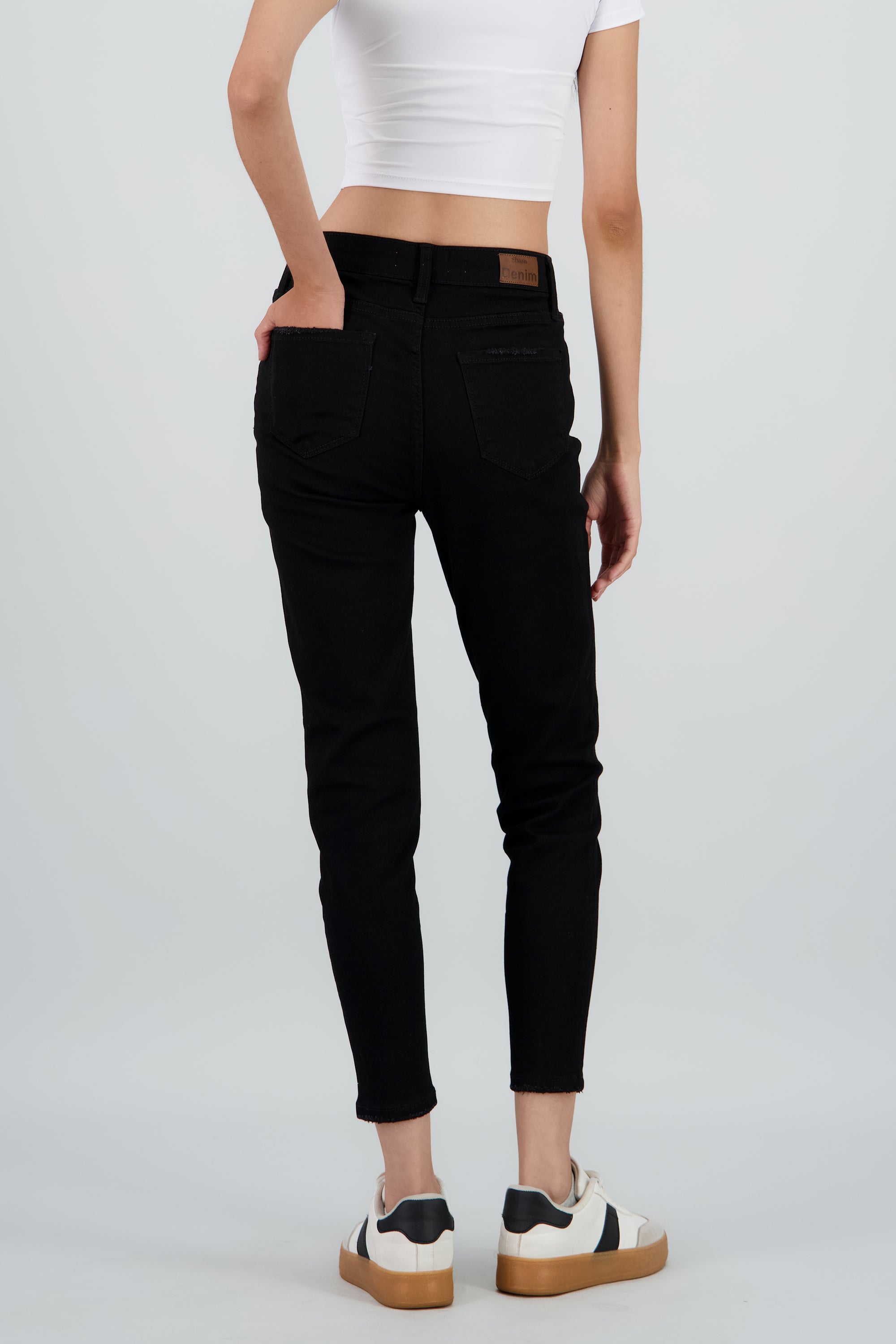 Jeans skinny elástico NEGRO