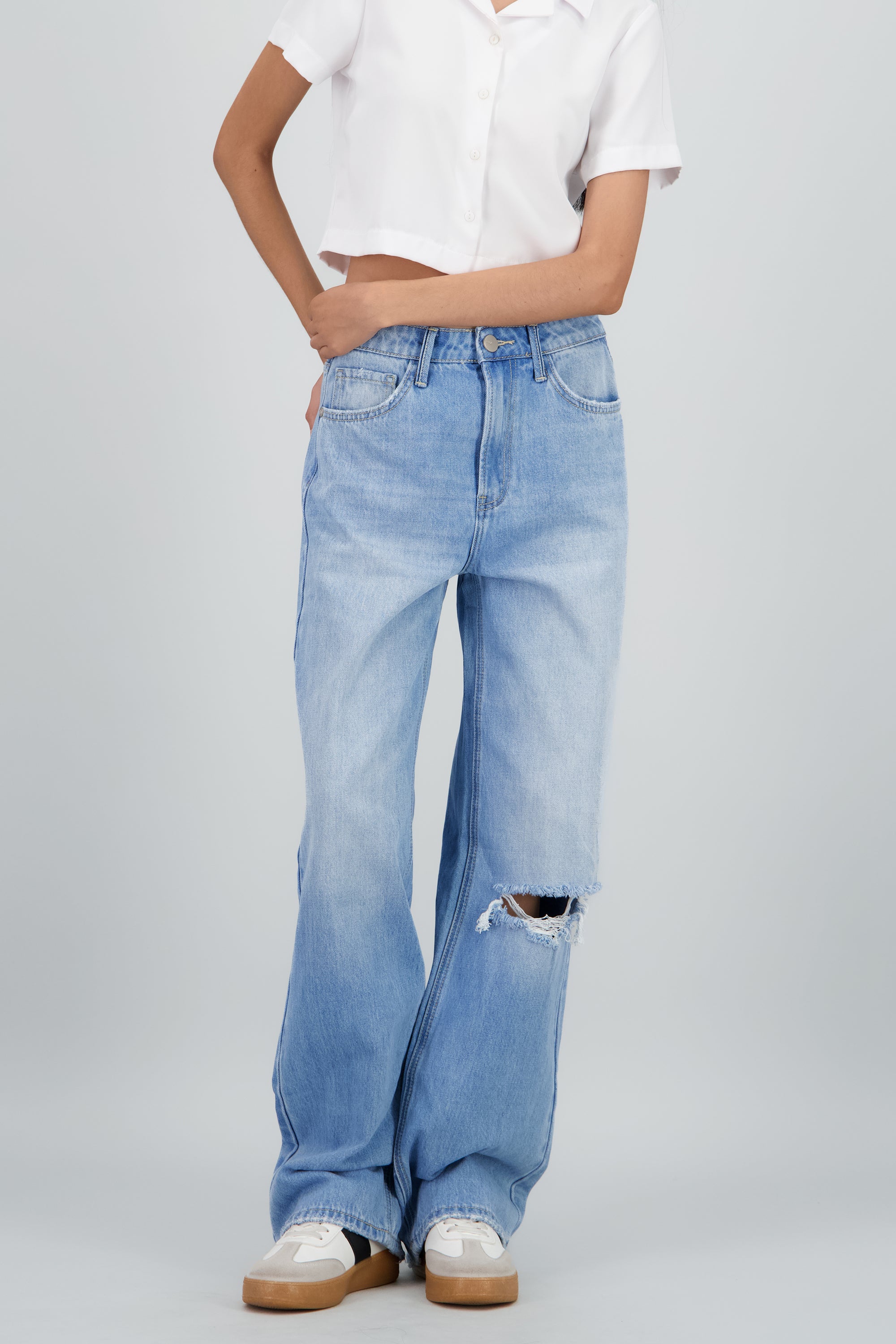 Jeans straight destrucción mid rise LIGHT WASH